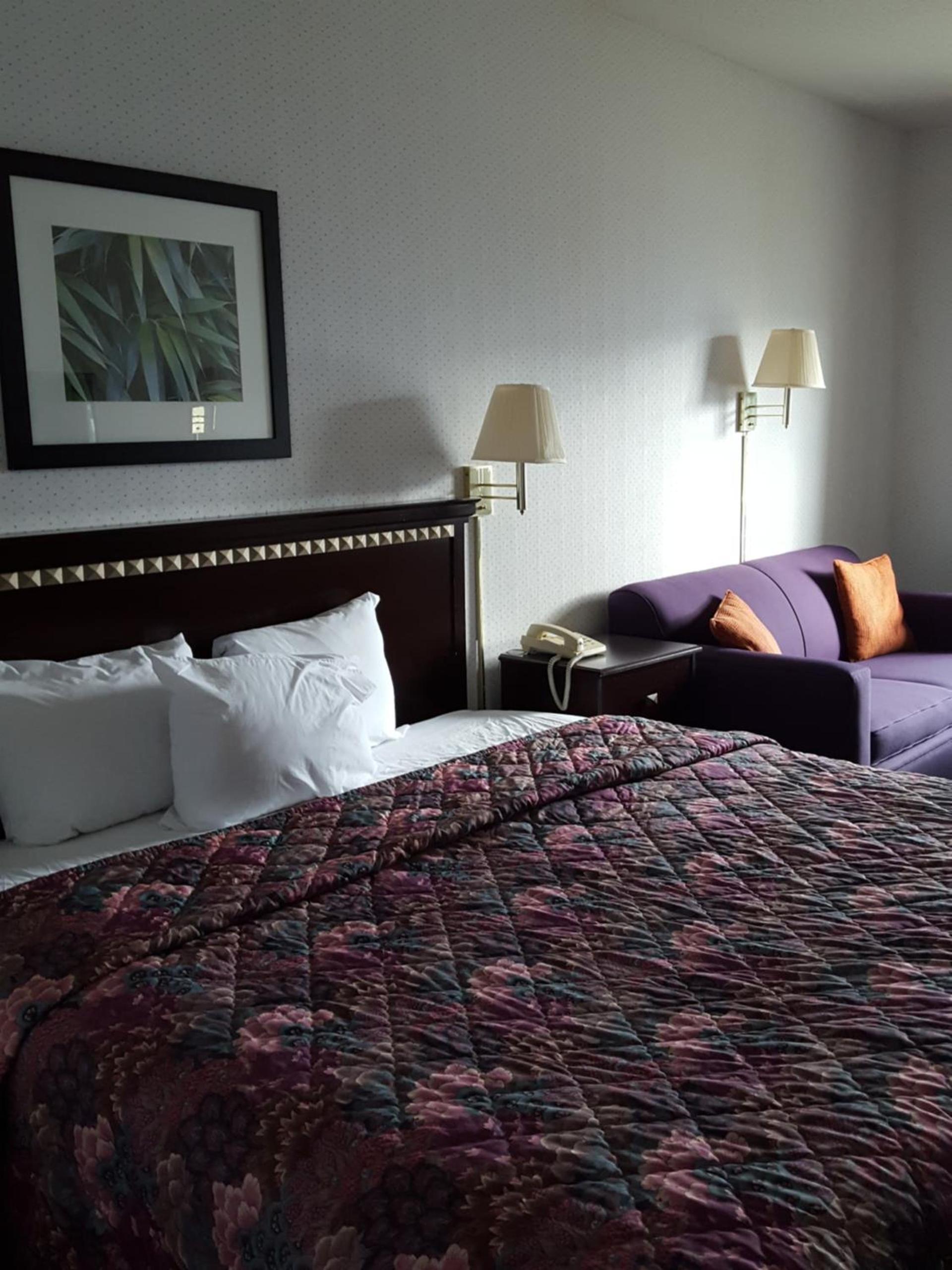 Rodeway Inn Urbana Champaign University Area photo 49