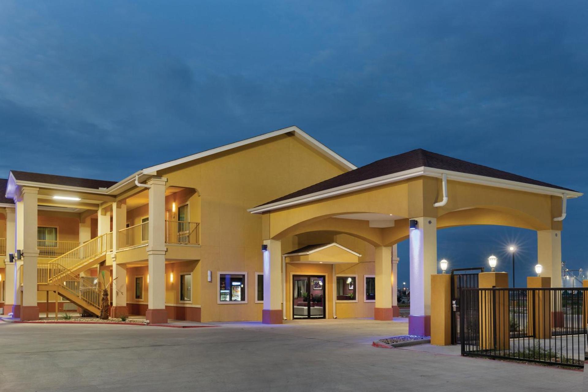 Days Inn by Wyndham Odessa photo 19