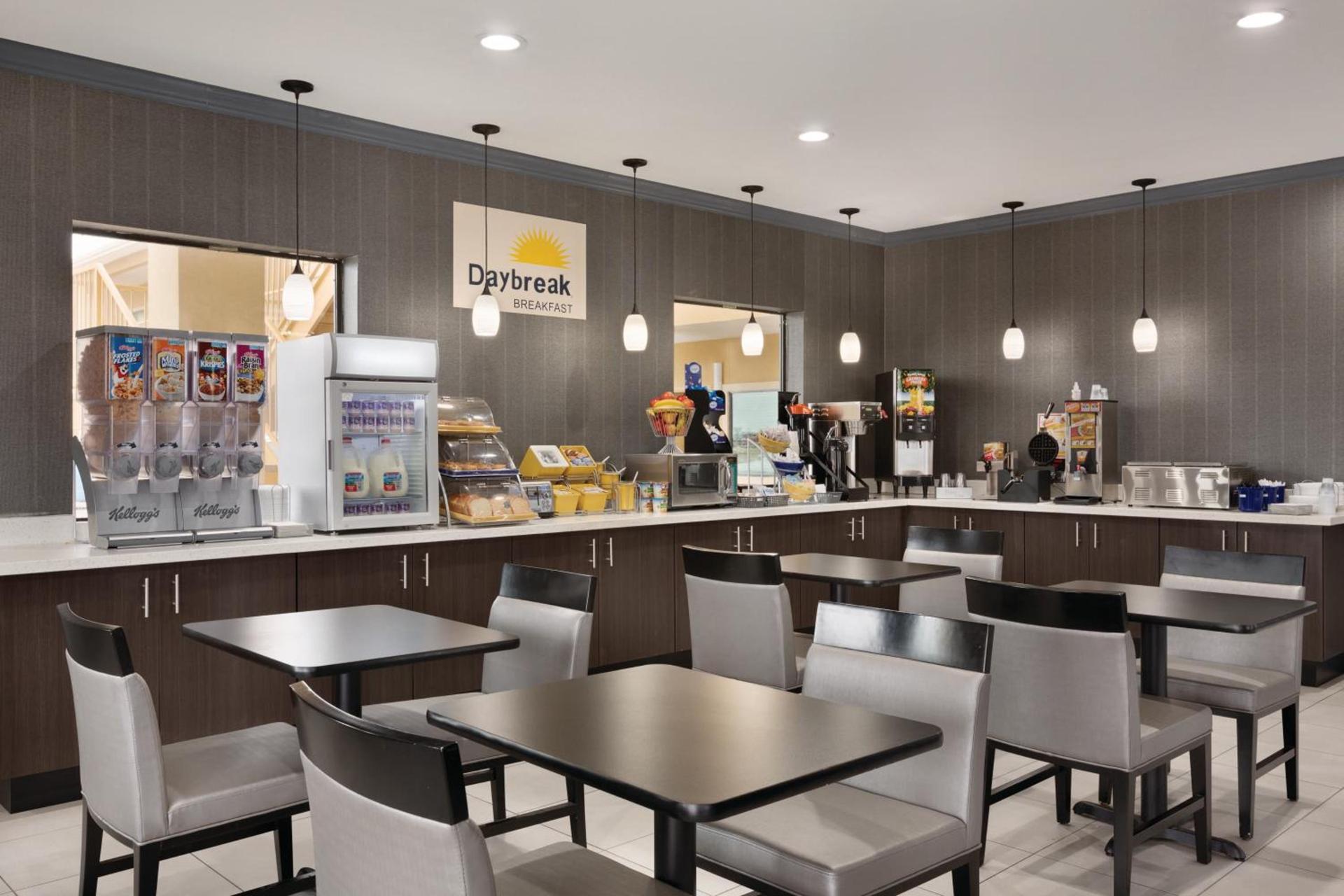 Days Inn by Wyndham Odessa photo 25