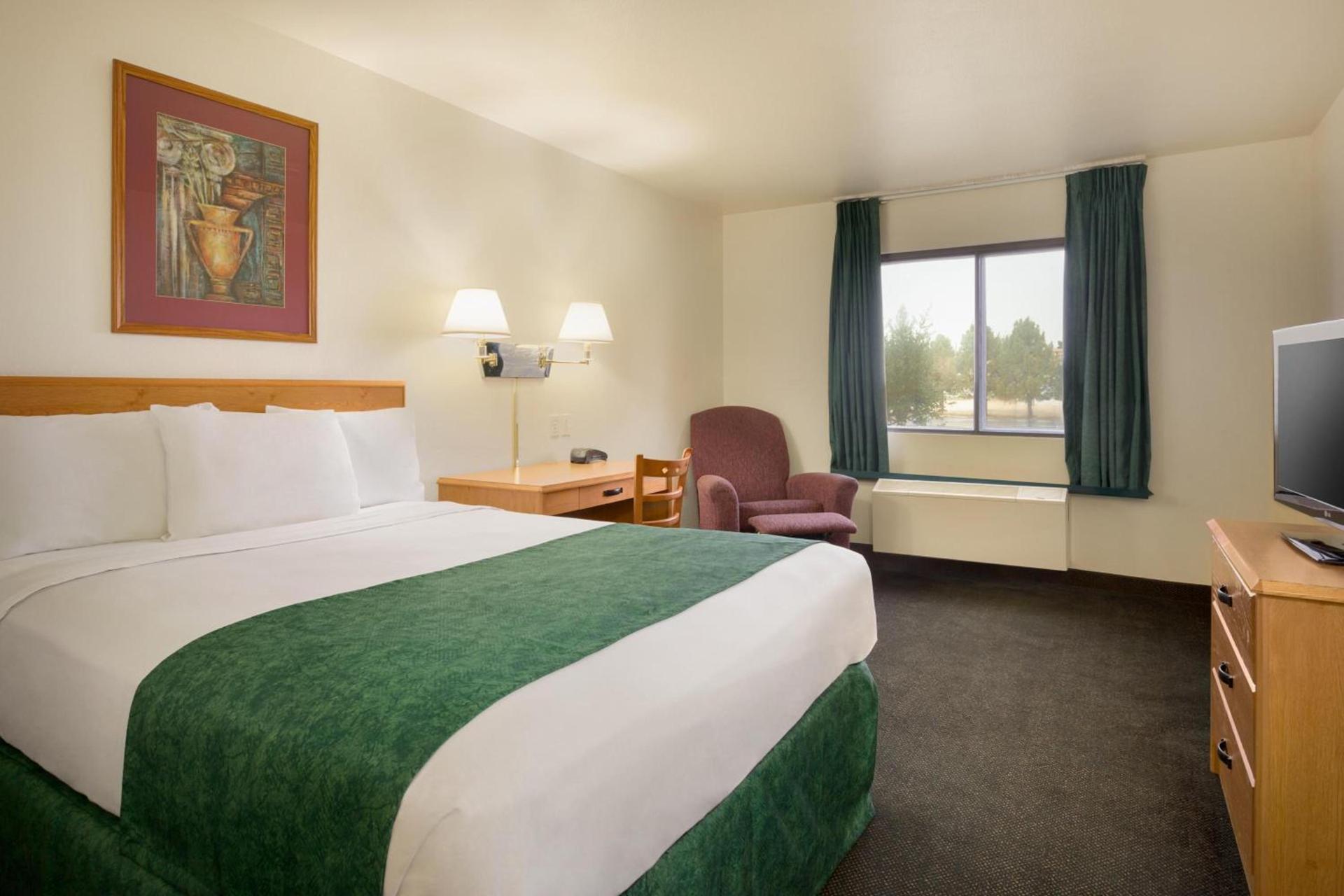 Travelodge by Wyndham Alpine photo 6