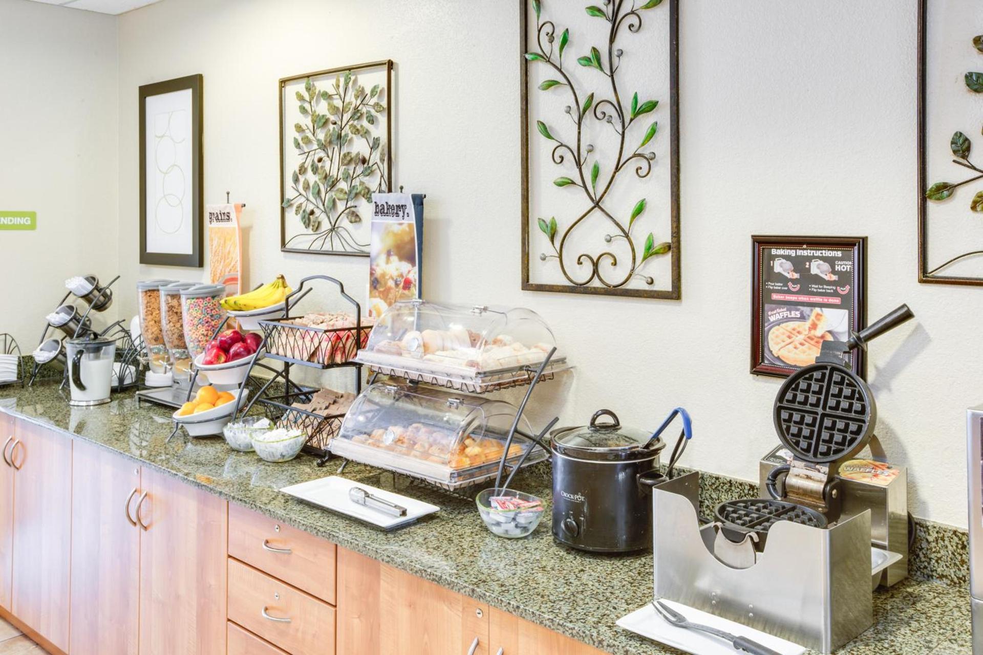 Microtel Inn & Suites by Wyndham Saraland photo 35