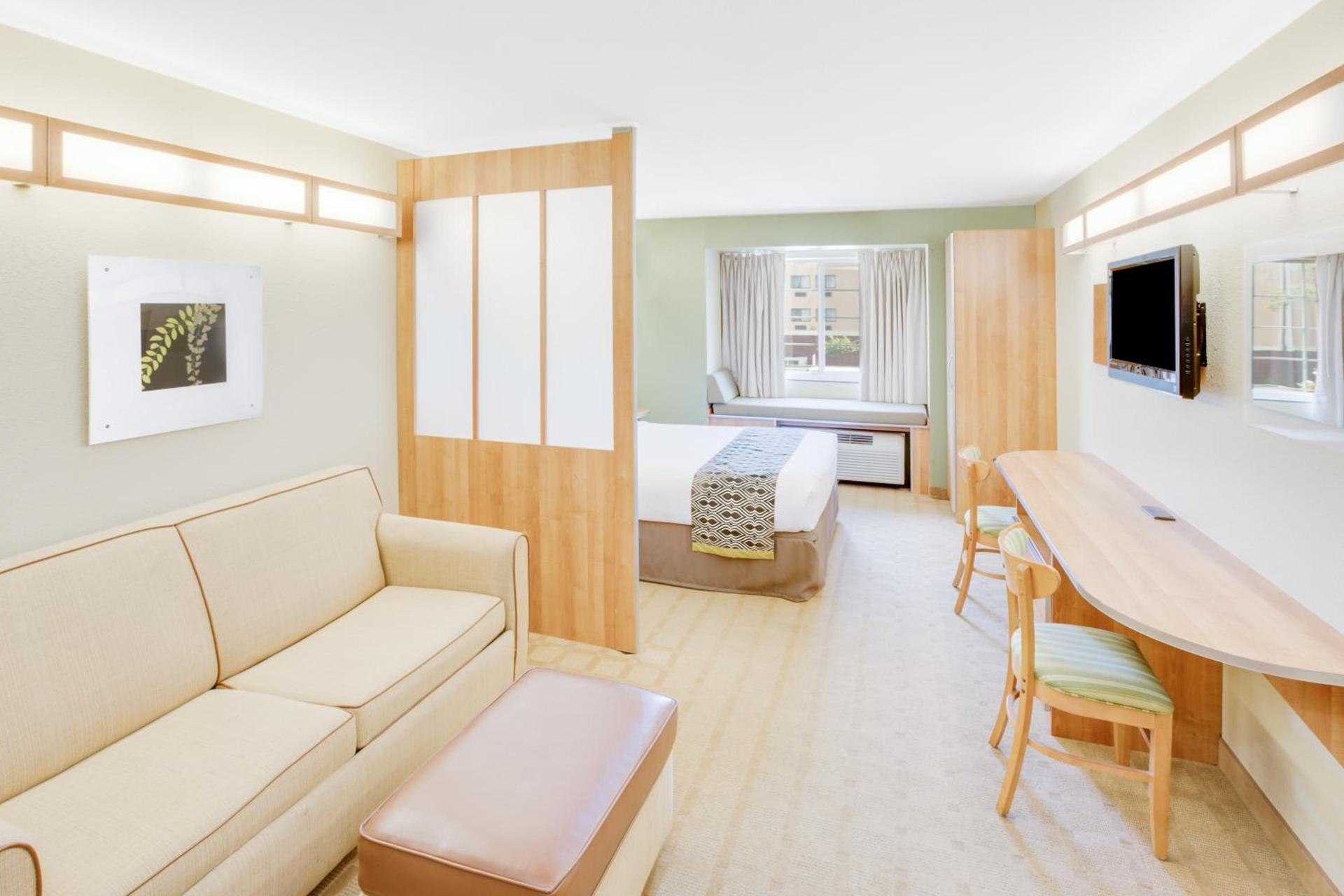 Microtel Inn & Suites by Wyndham Saraland photo 26