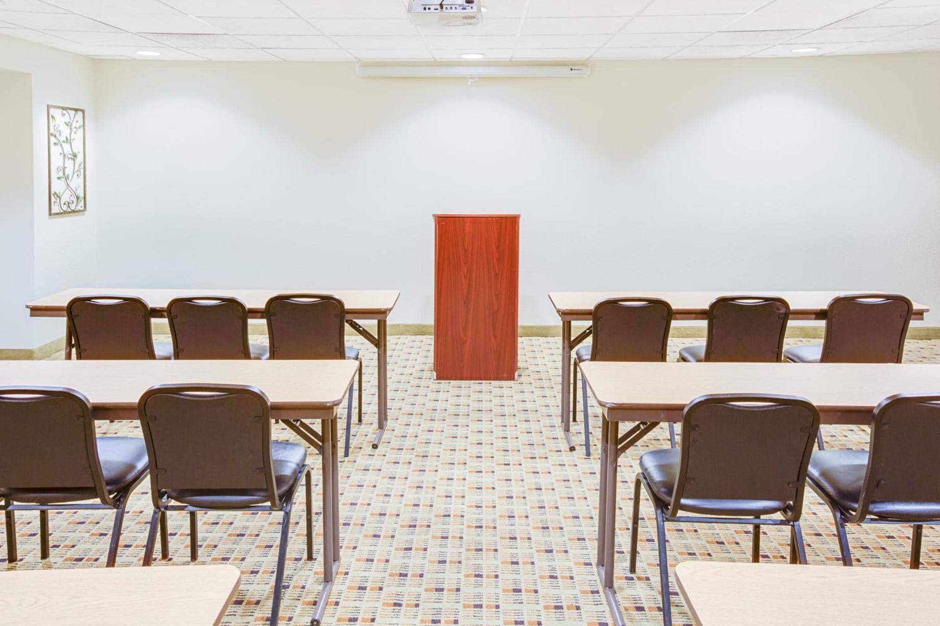Microtel Inn & Suites by Wyndham Saraland photo 16