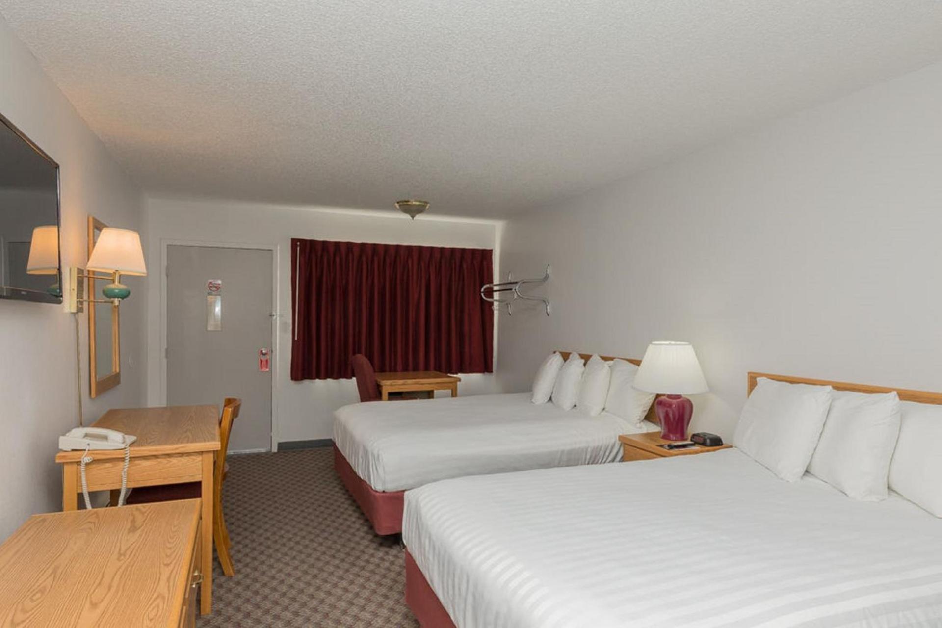 Motel 8 Rock Springs photo 3