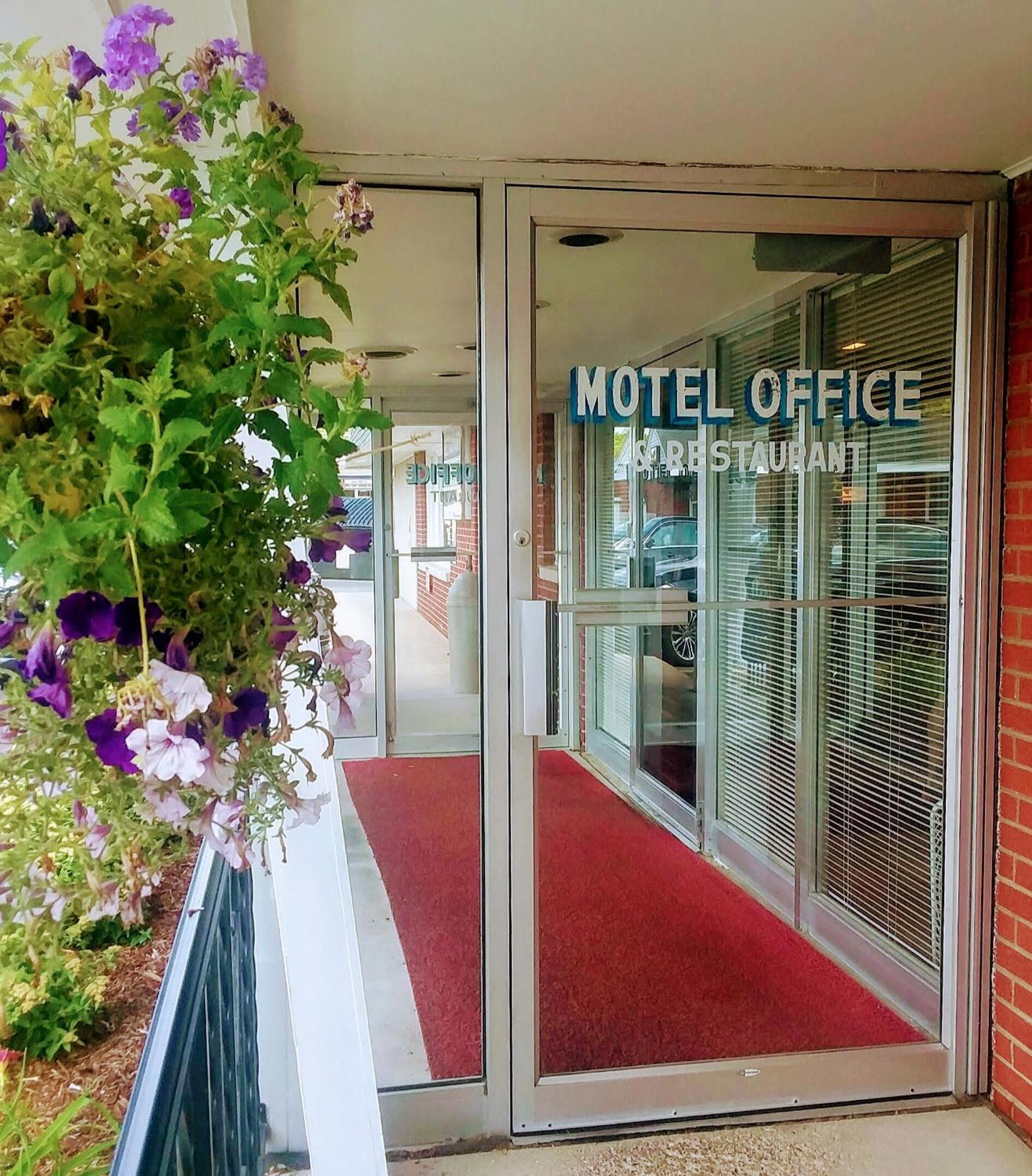 Bay Motel photo 4