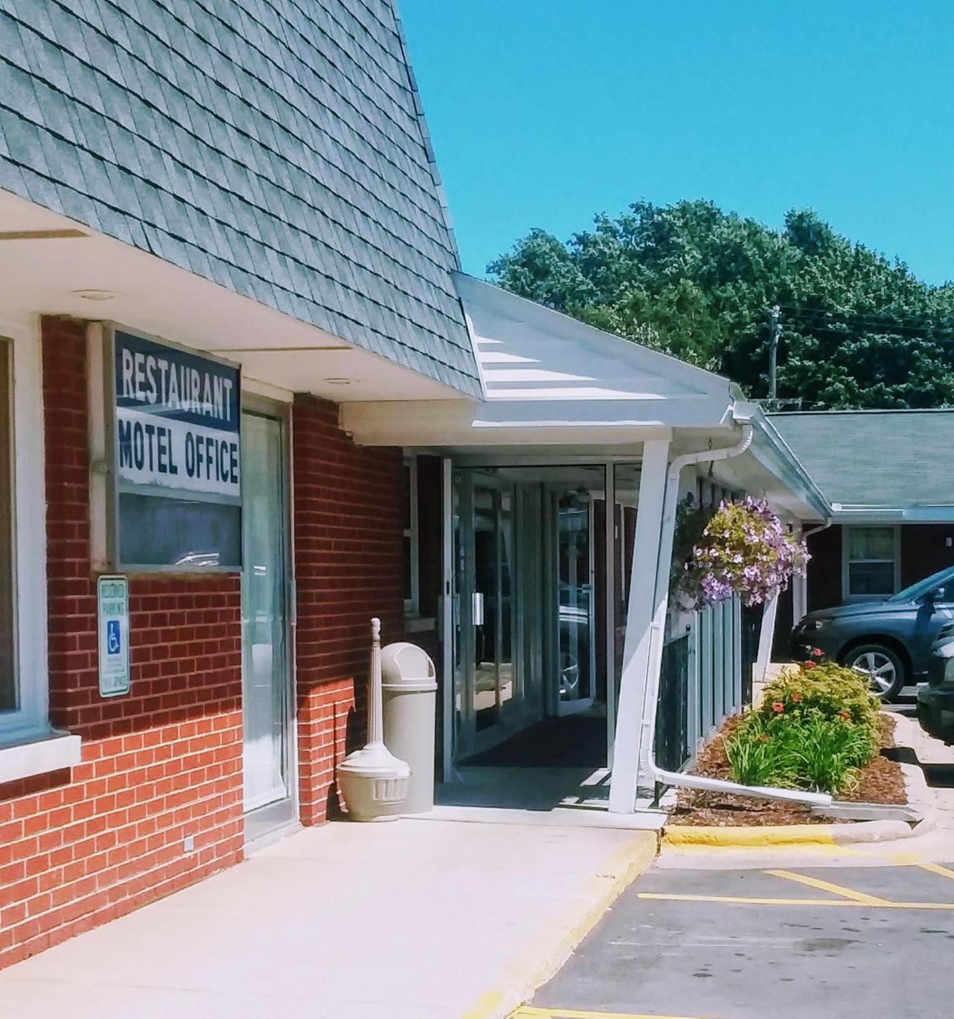 Bay Motel photo 8