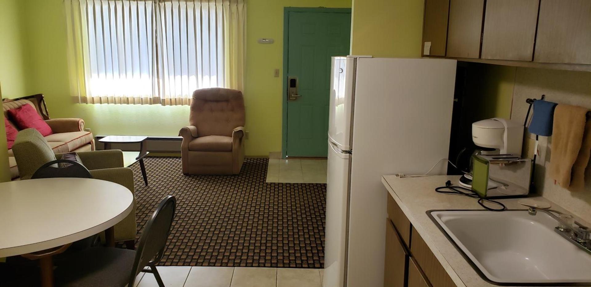 Westernaire Motel photo 39