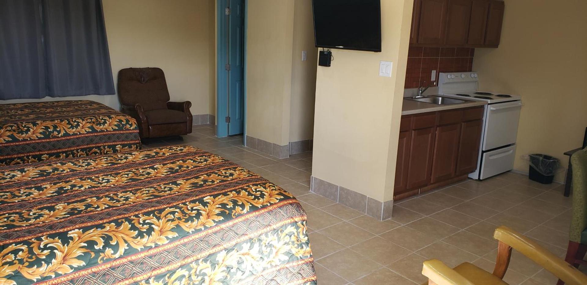 Westernaire Motel photo 14