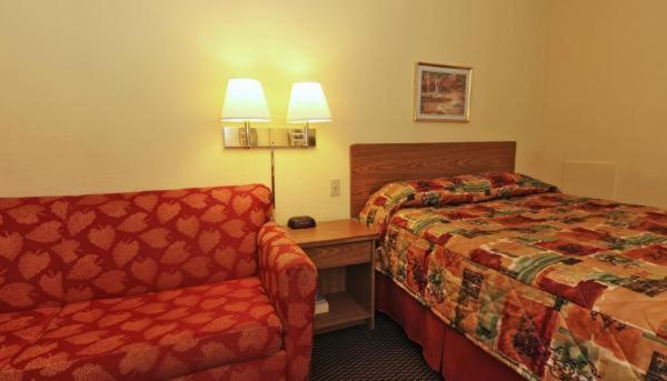 Burnsville Inn & Suites photo 3