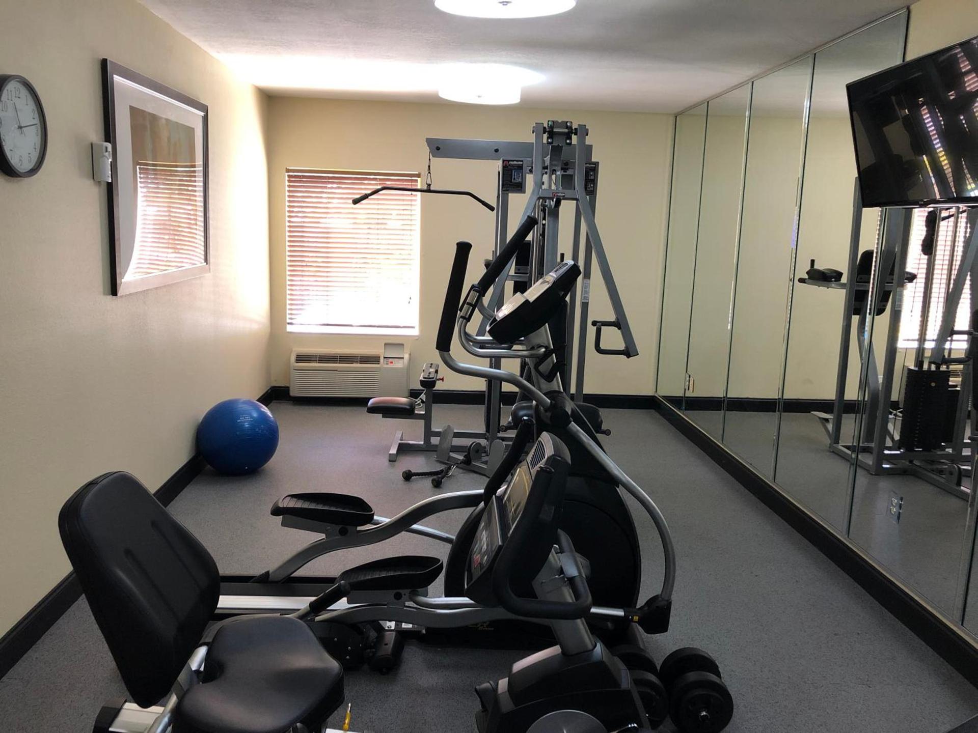 Best Western Plus Bradenton Hotel & Suites photo 35
