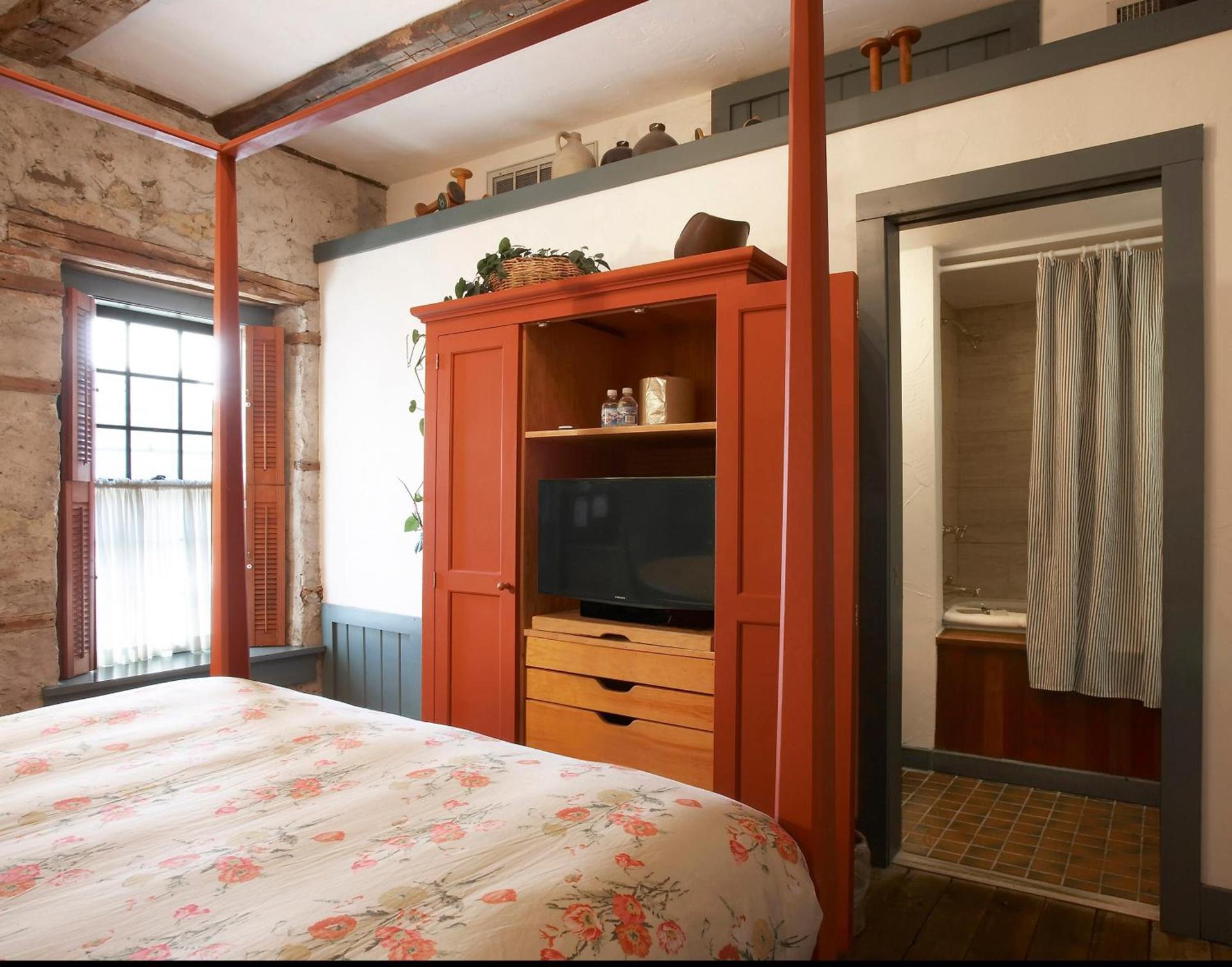 Washington House Inn photo 39