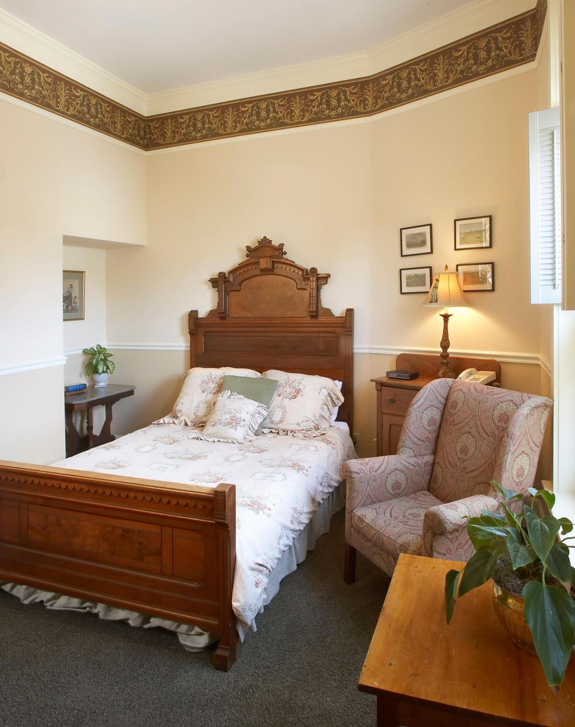 Washington House Inn photo 24