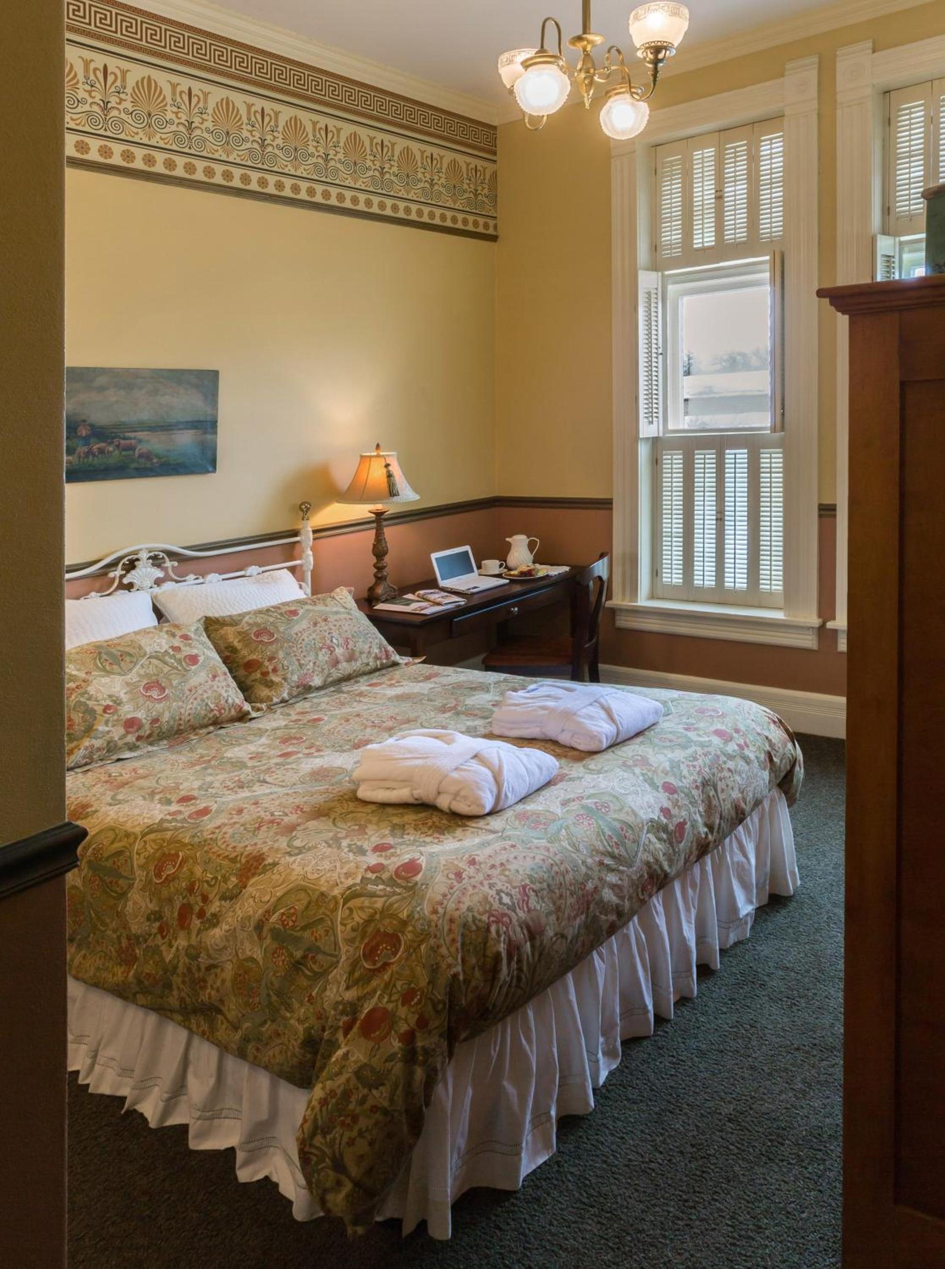 Washington House Inn photo 18