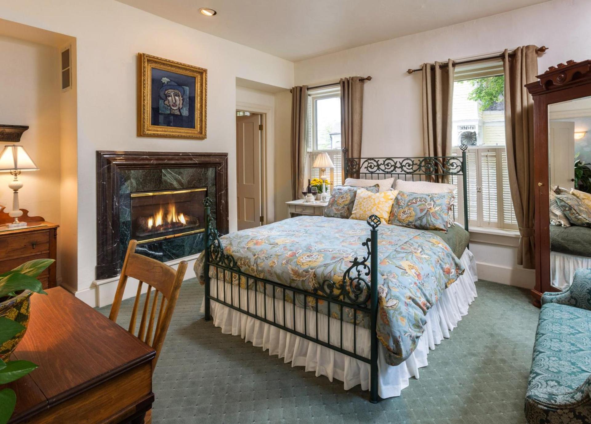 Washington House Inn photo 10