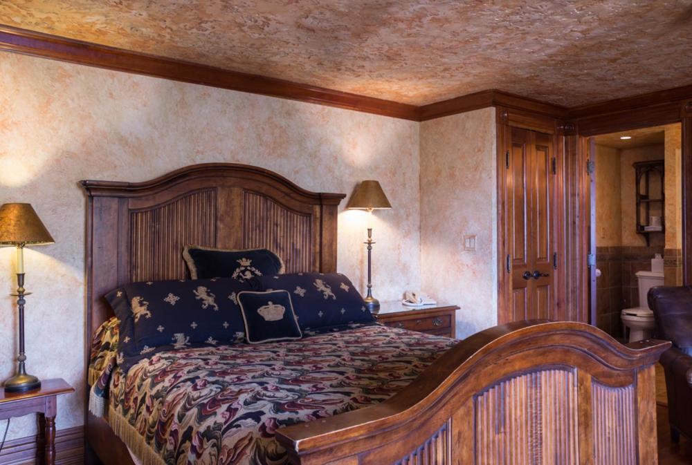 Landoll's Mohican Castle photo 87