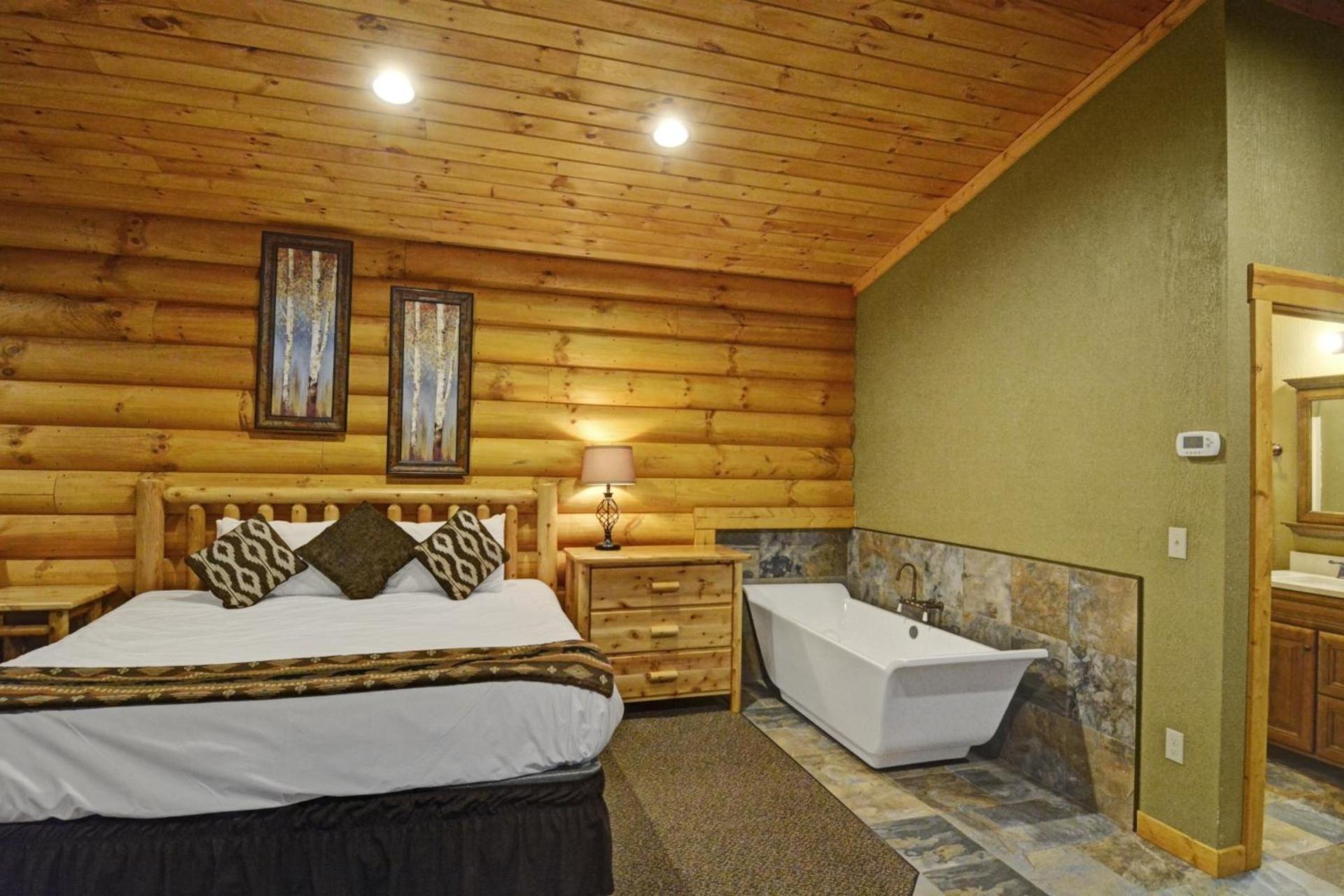 The Lodges at Sunset Village photo 2
