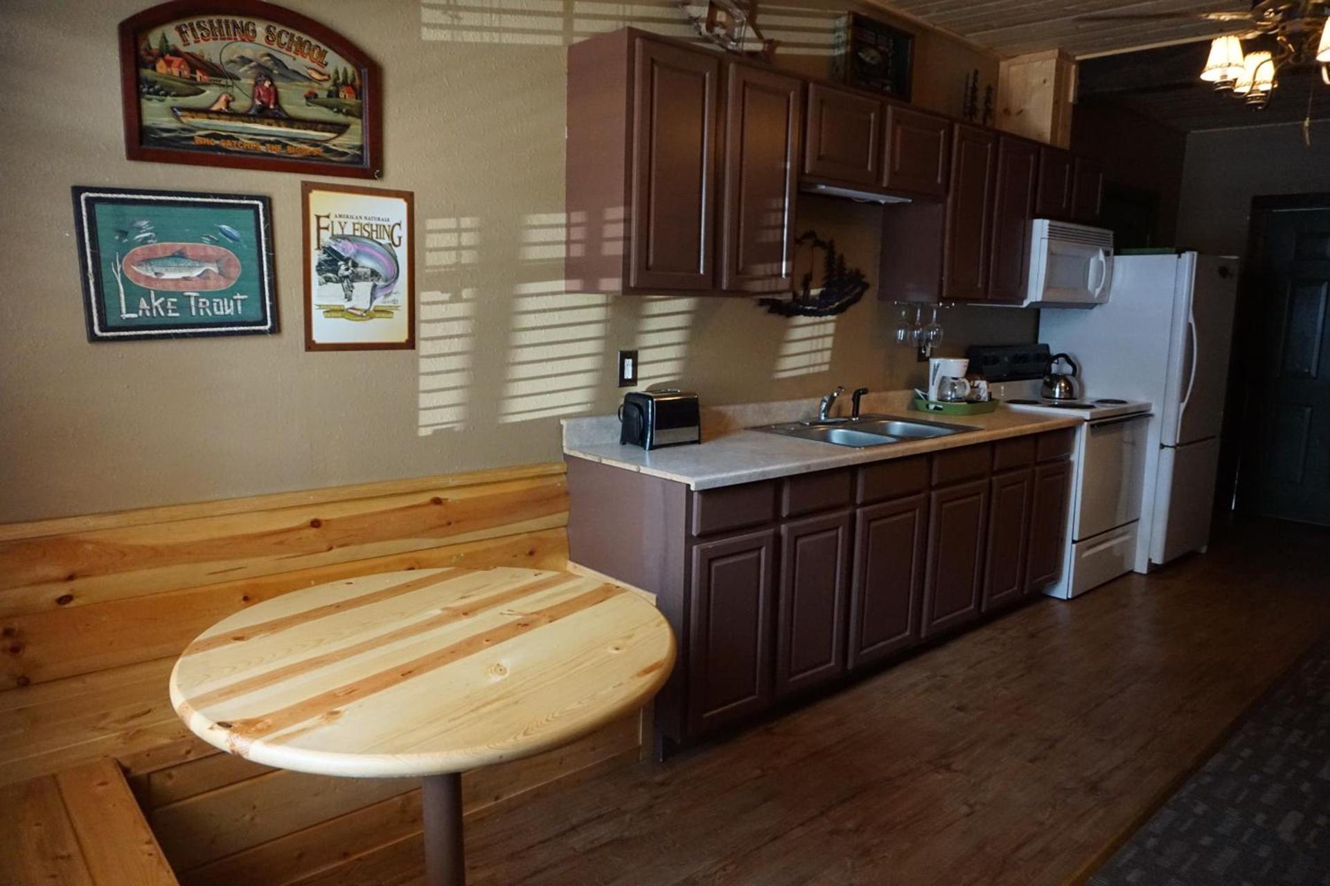 Shaver Lake Village Hotel photo 40