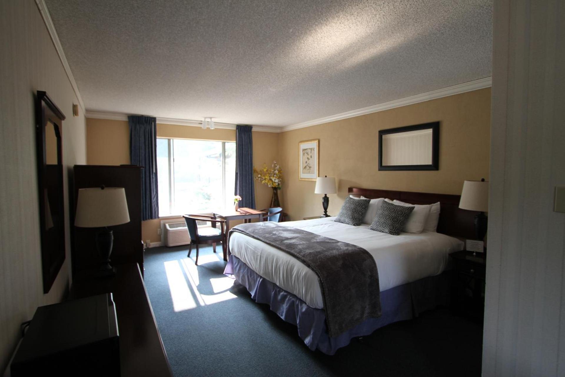 The Occidental Lodge photo 56
