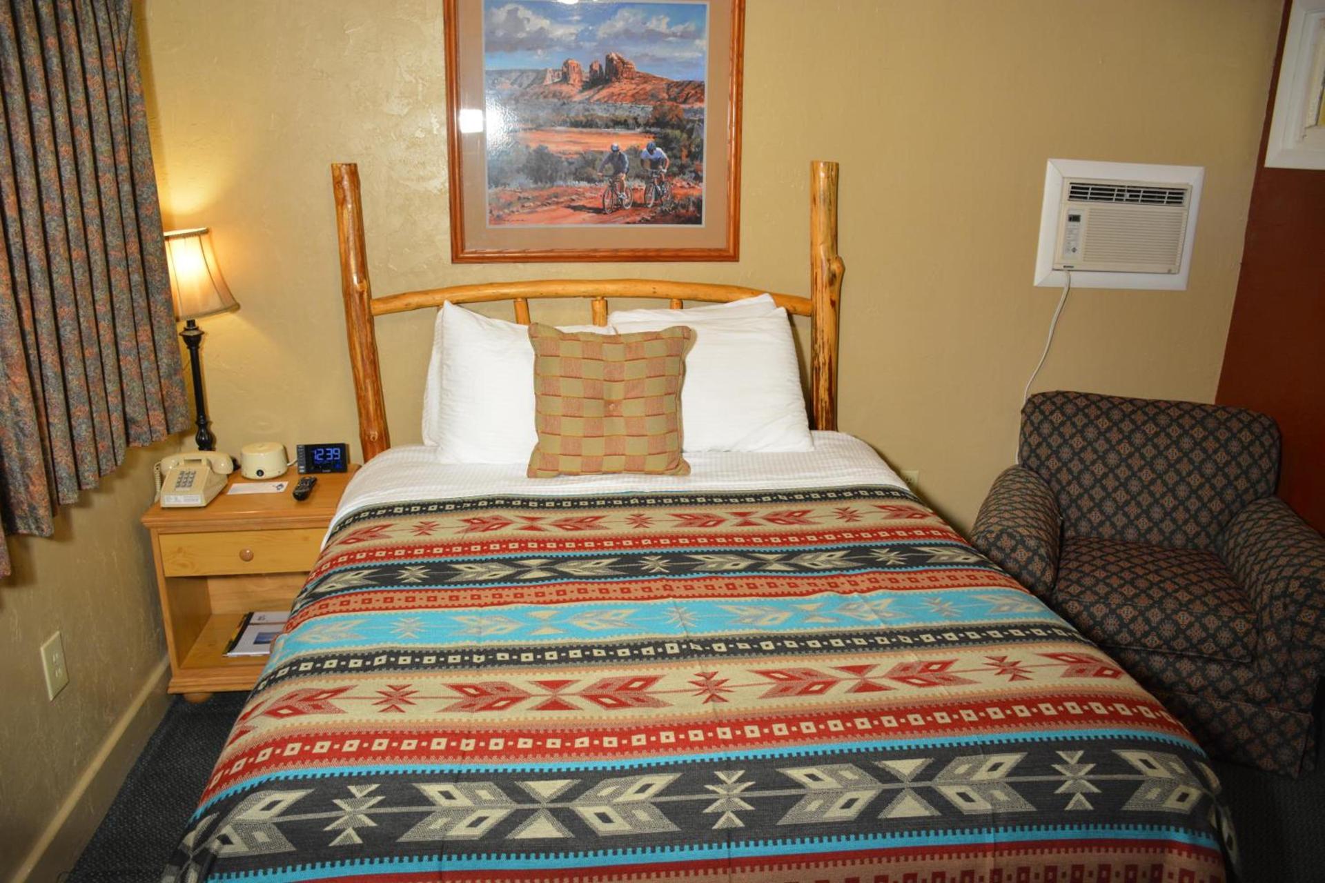 Sitzmark Chalet Inn photo 49