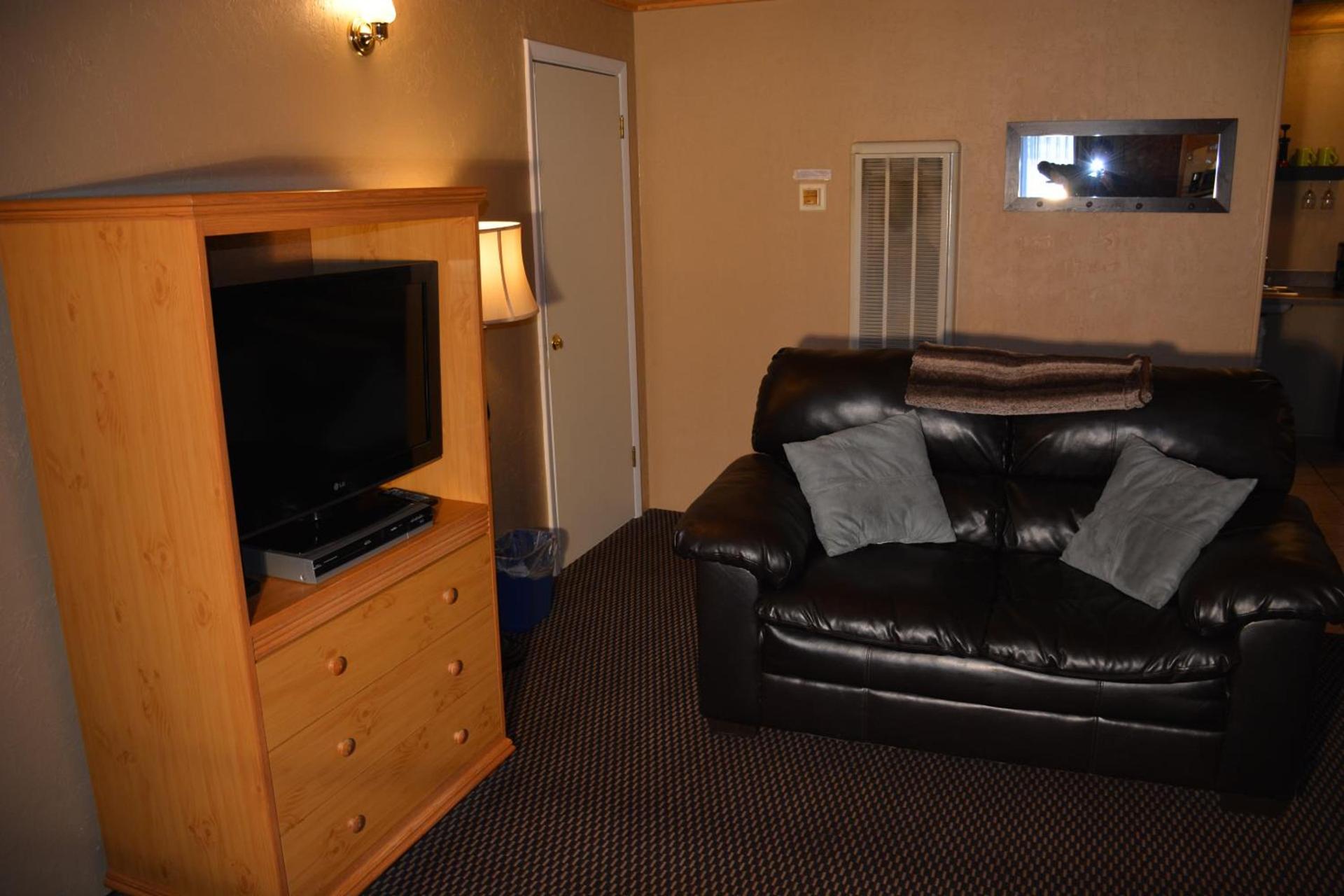 Sitzmark Chalet Inn photo 91