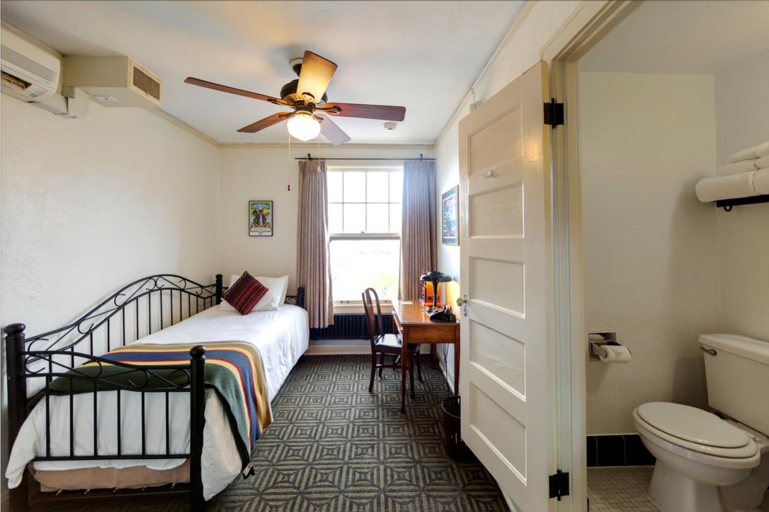 Hotel Congress photo 11