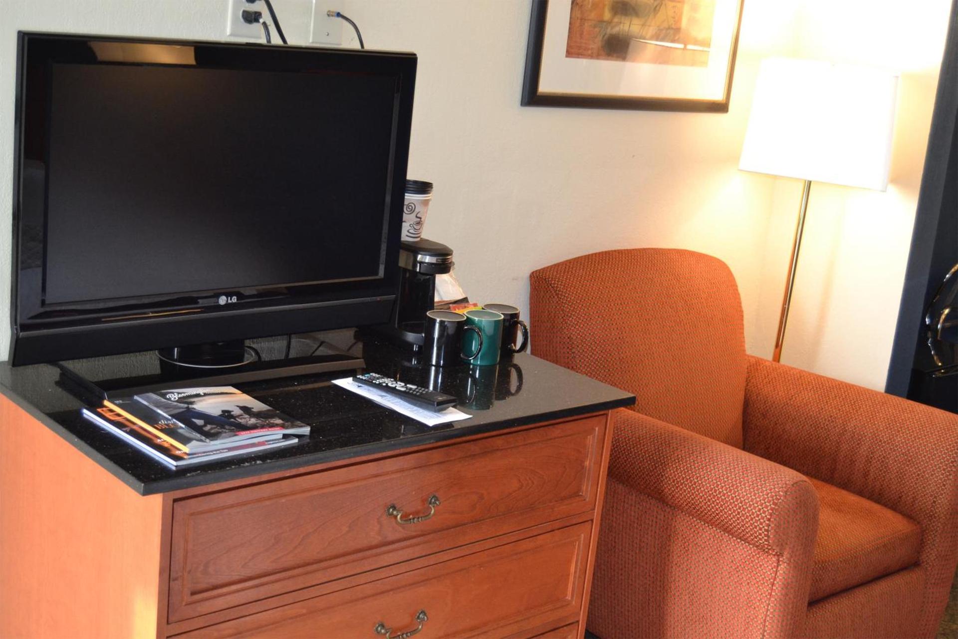 Cascades Inn photo 42