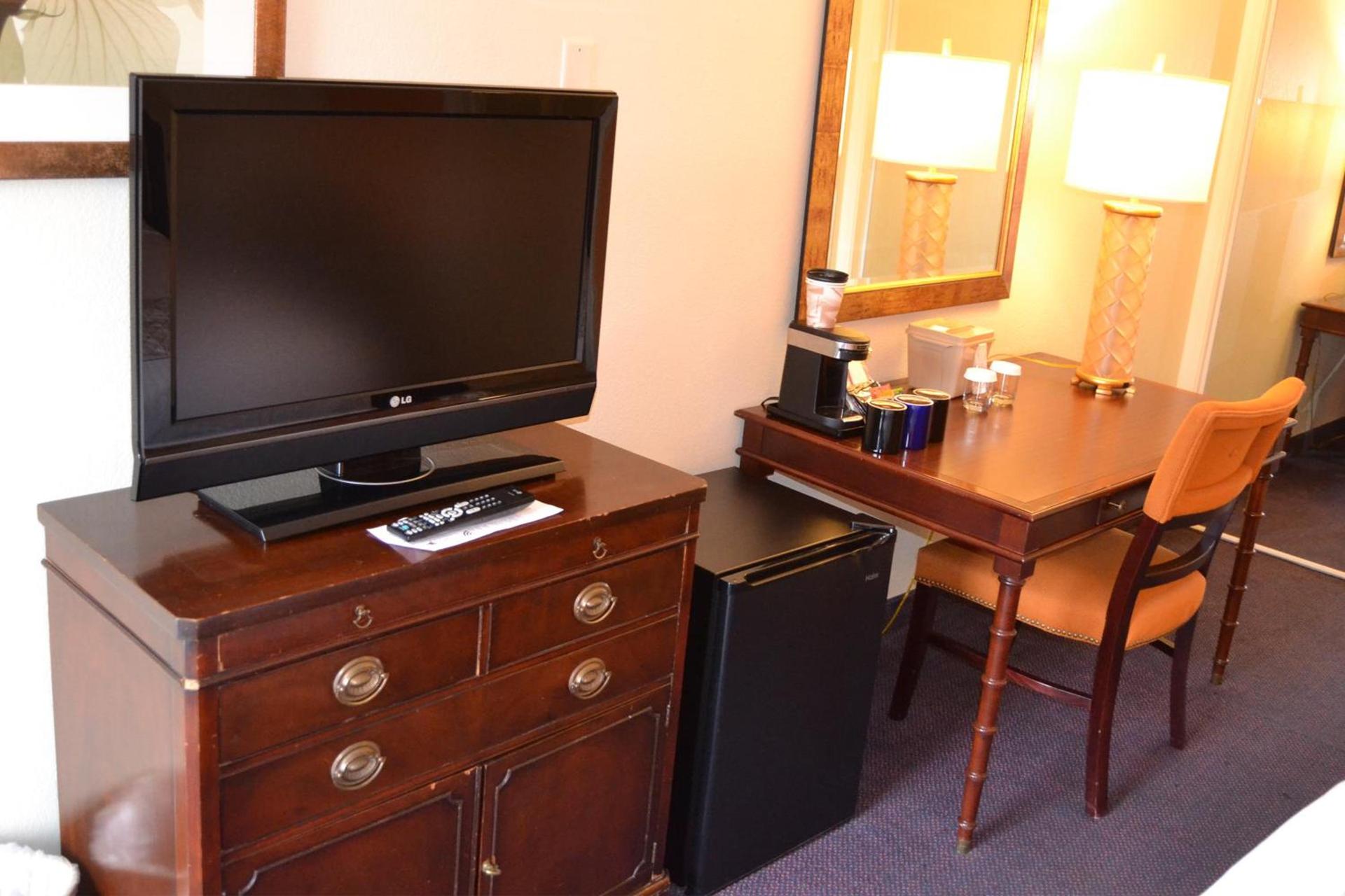 Cascades Inn photo 53
