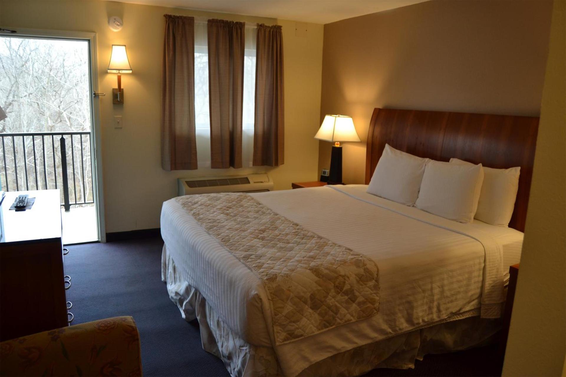 Cascades Inn photo 5