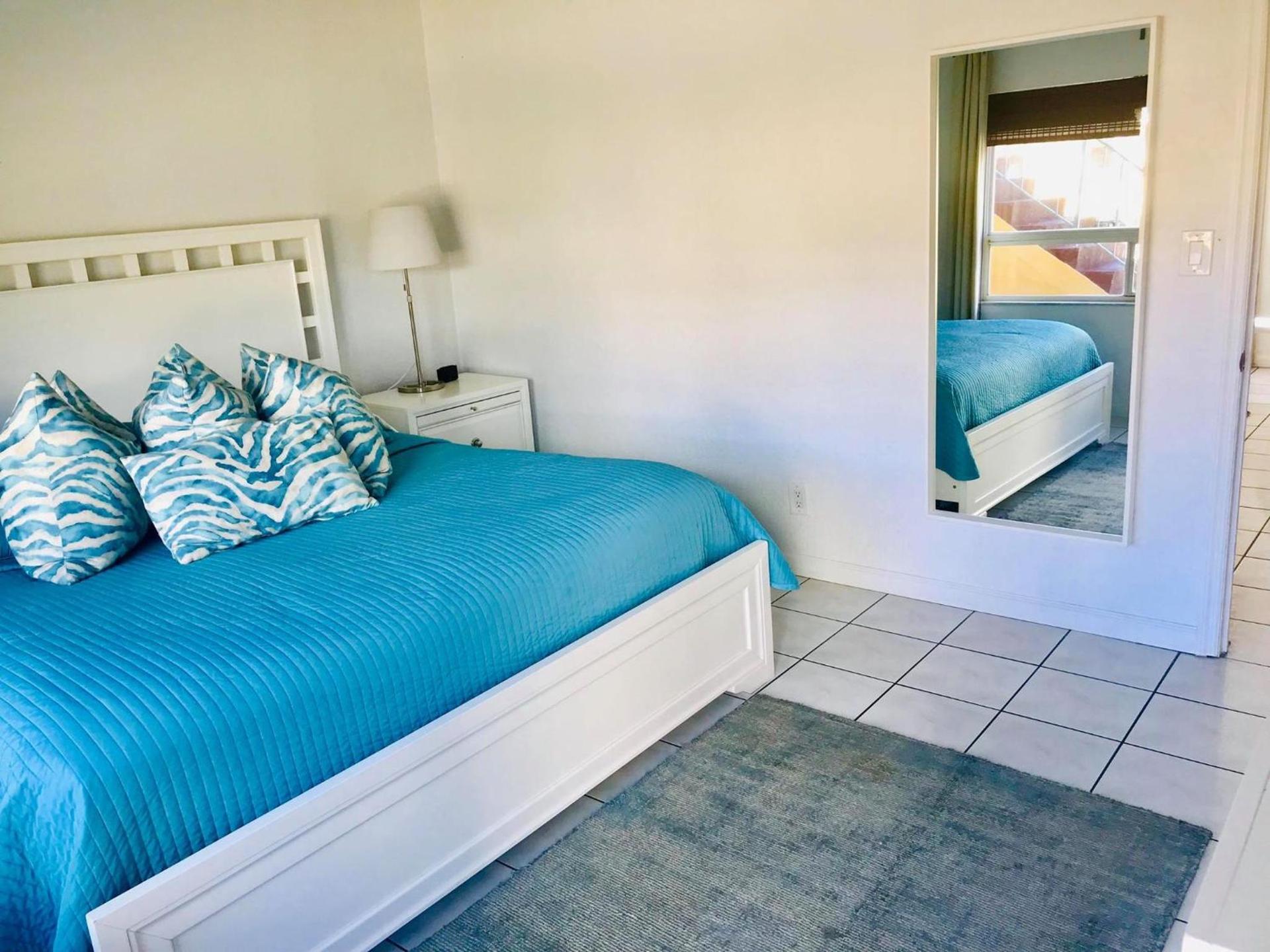 Ebb Tide Resort photo 25