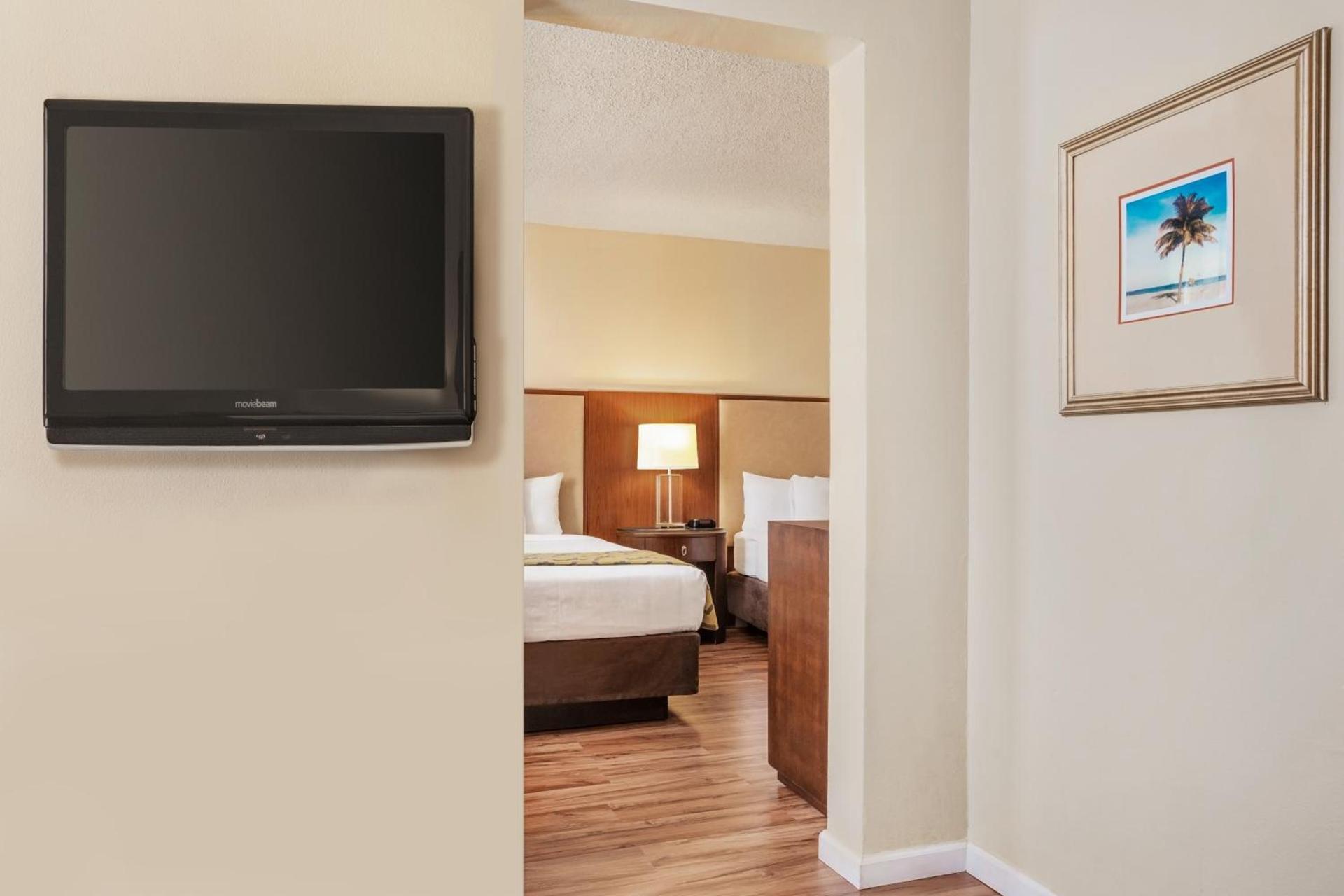 Belmont Inn & Suites photo 6