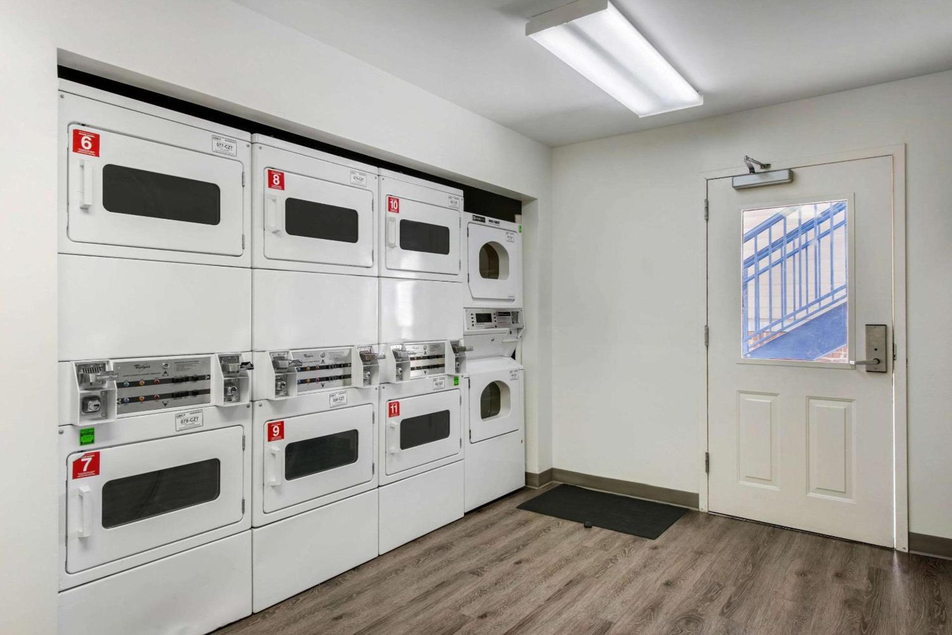 Birch Hill Suites - Lakeland photo 26