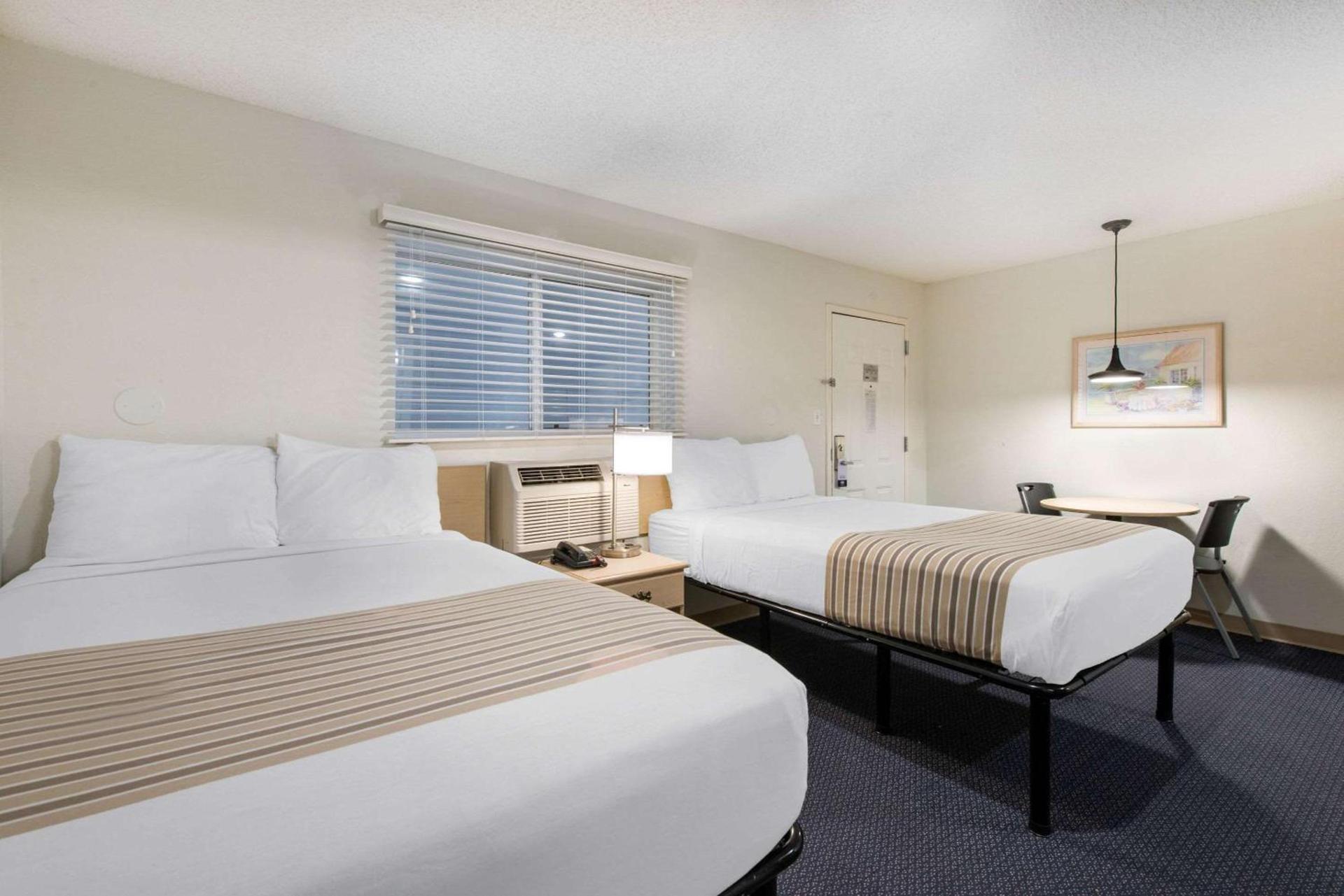 Birch Hill Suites - Lakeland photo 18