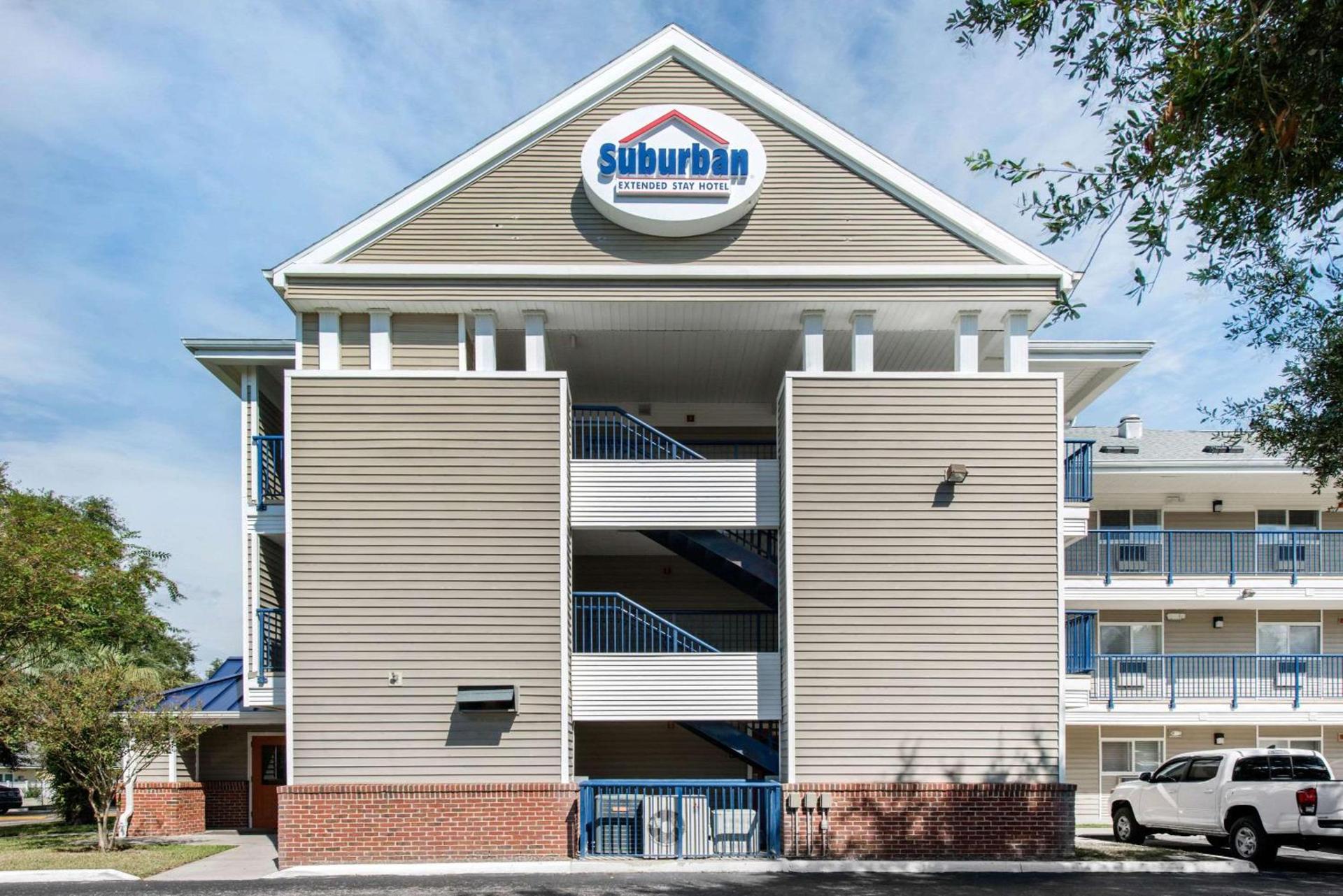 Birch Hill Suites - Lakeland photo 15