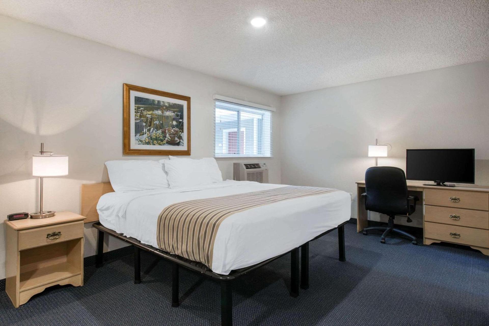 Birch Hill Suites - Lakeland photo 10