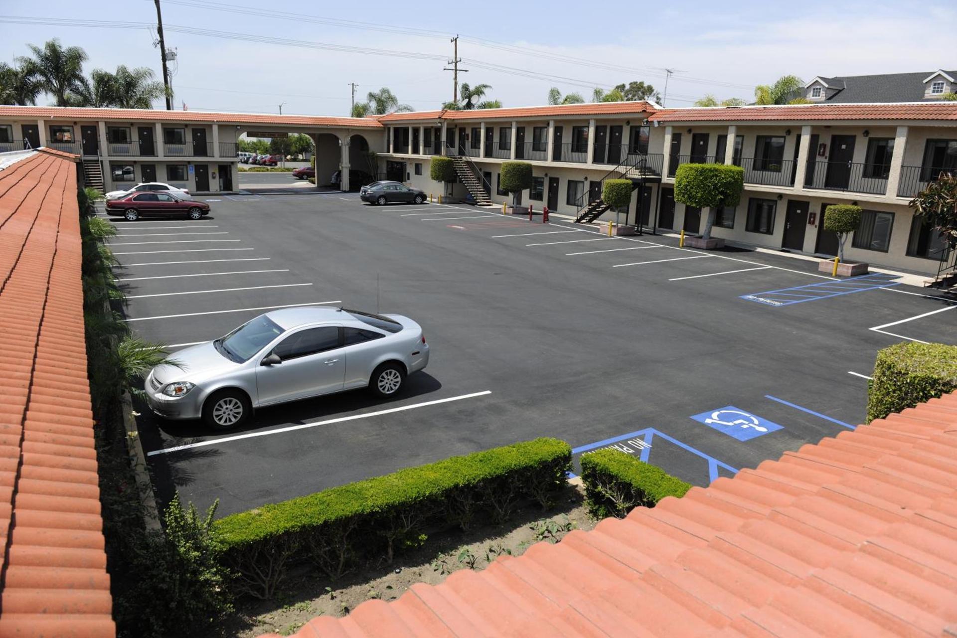 Best Budget Inn Anaheim photo 15