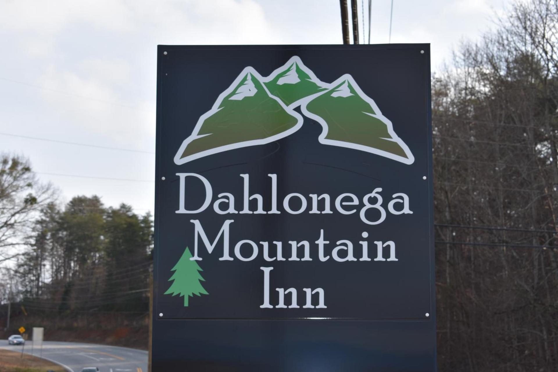 Dahlonega Mountain Inn photo 14