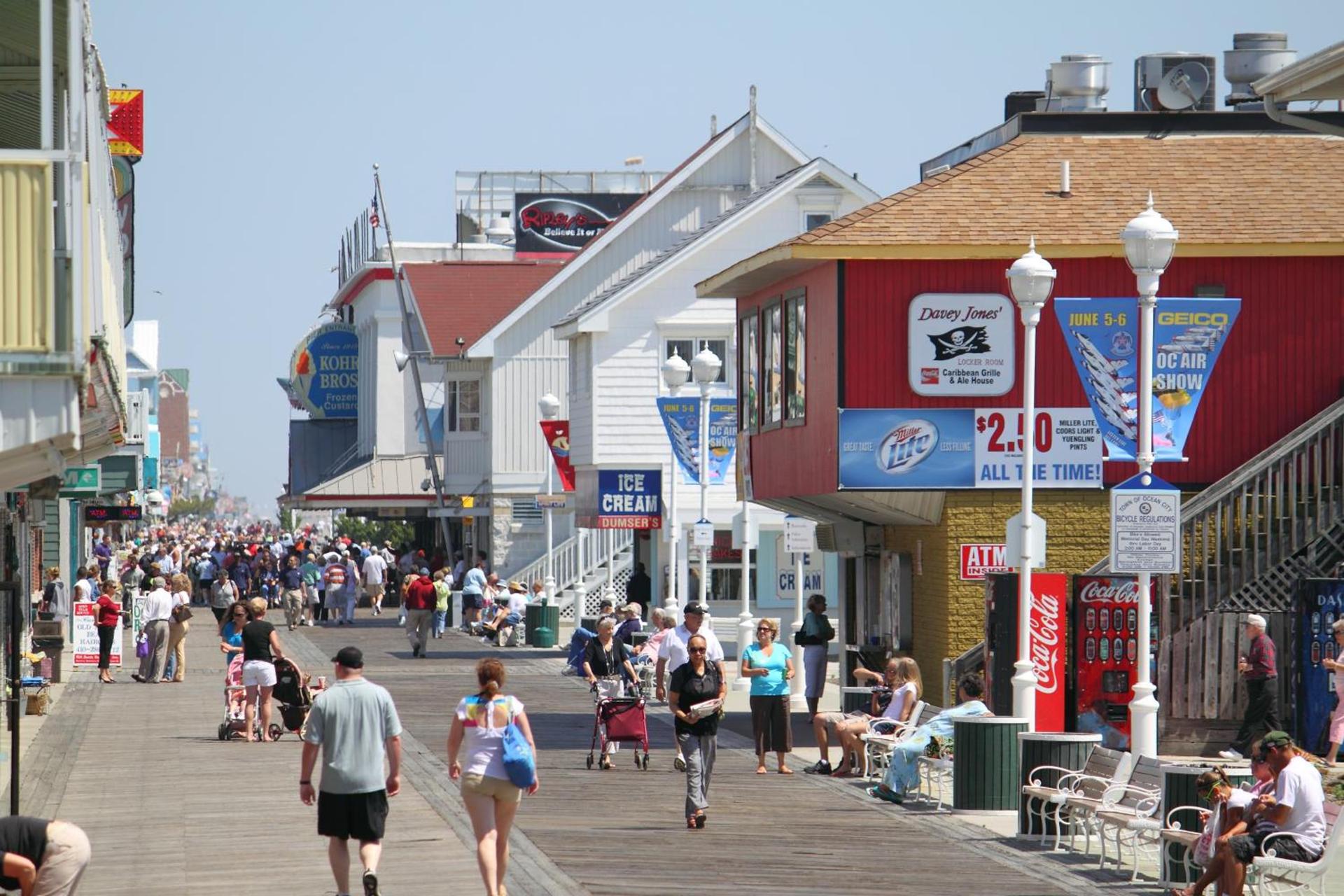 Seabonay Oceanfront Motel photo 19