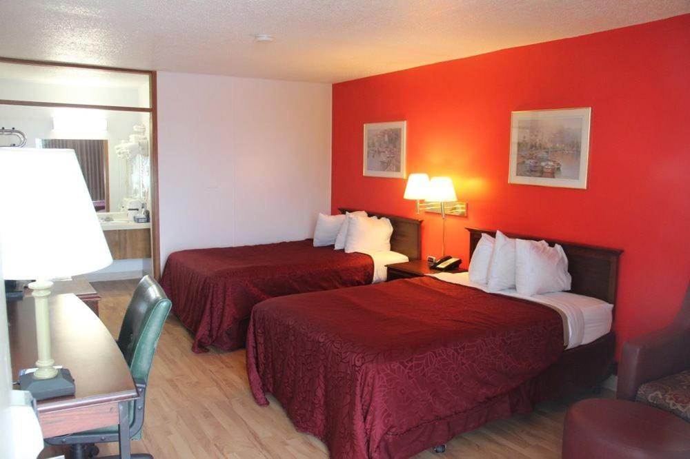 Norfolk Country Inn and Suites photo 36