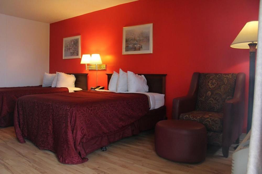 Norfolk Country Inn and Suites photo 47