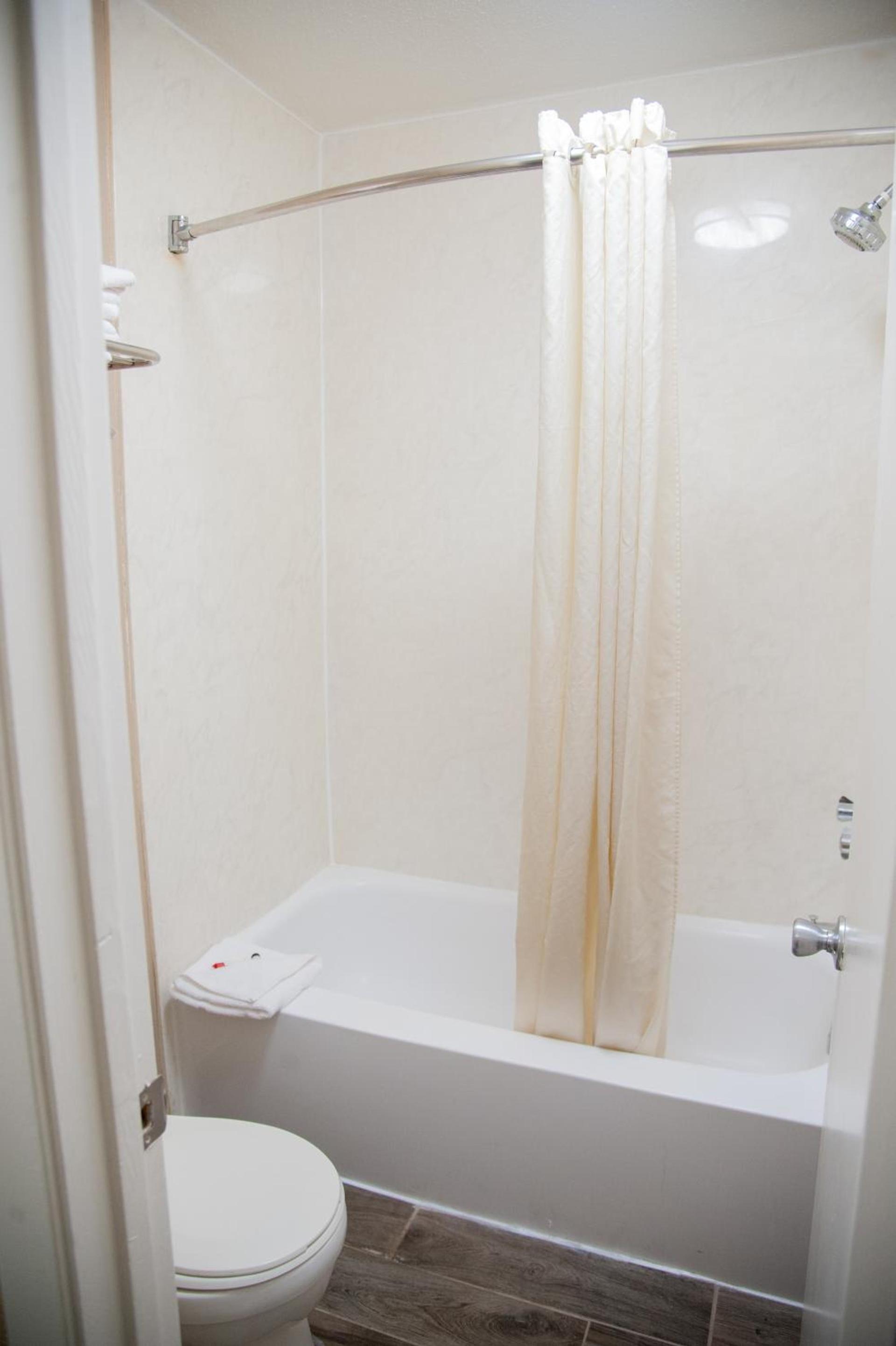 Quality Inn Crestview I-10 Eglin AFB Area photo 62