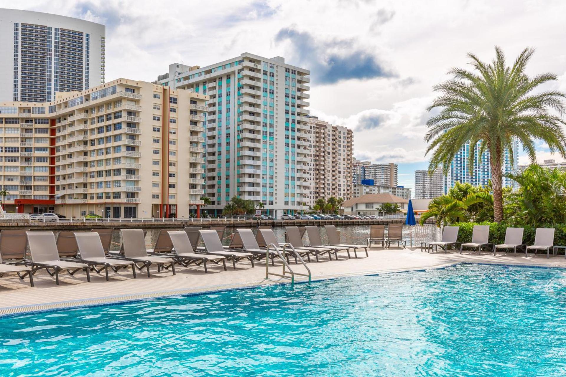 Private Ocean Luxury Condos at Beachwalk Resort photo 18