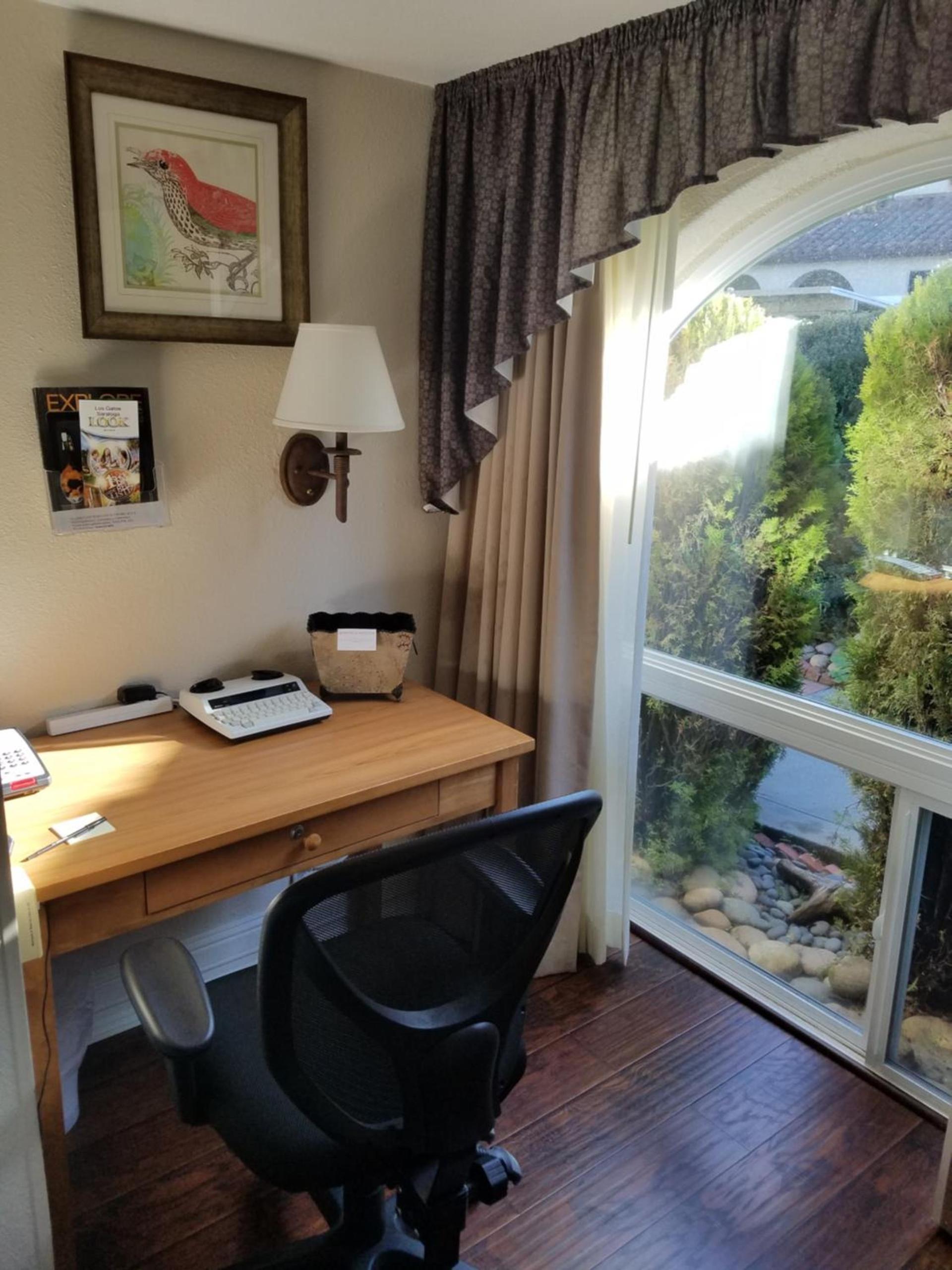 Los Gatos Garden Inn Hotel photo 12