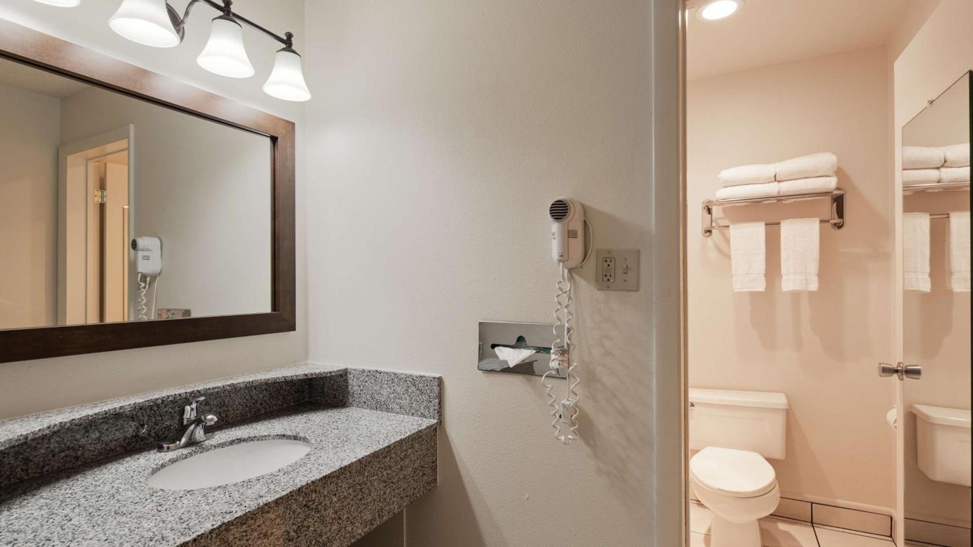 Best Western Paradise Inn & Resort photo 13