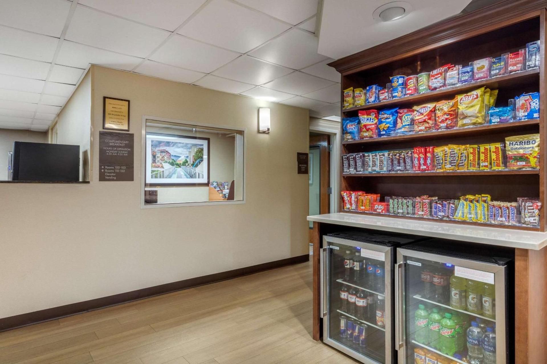 Comfort Inn & Suites Hamilton Place photo 15
