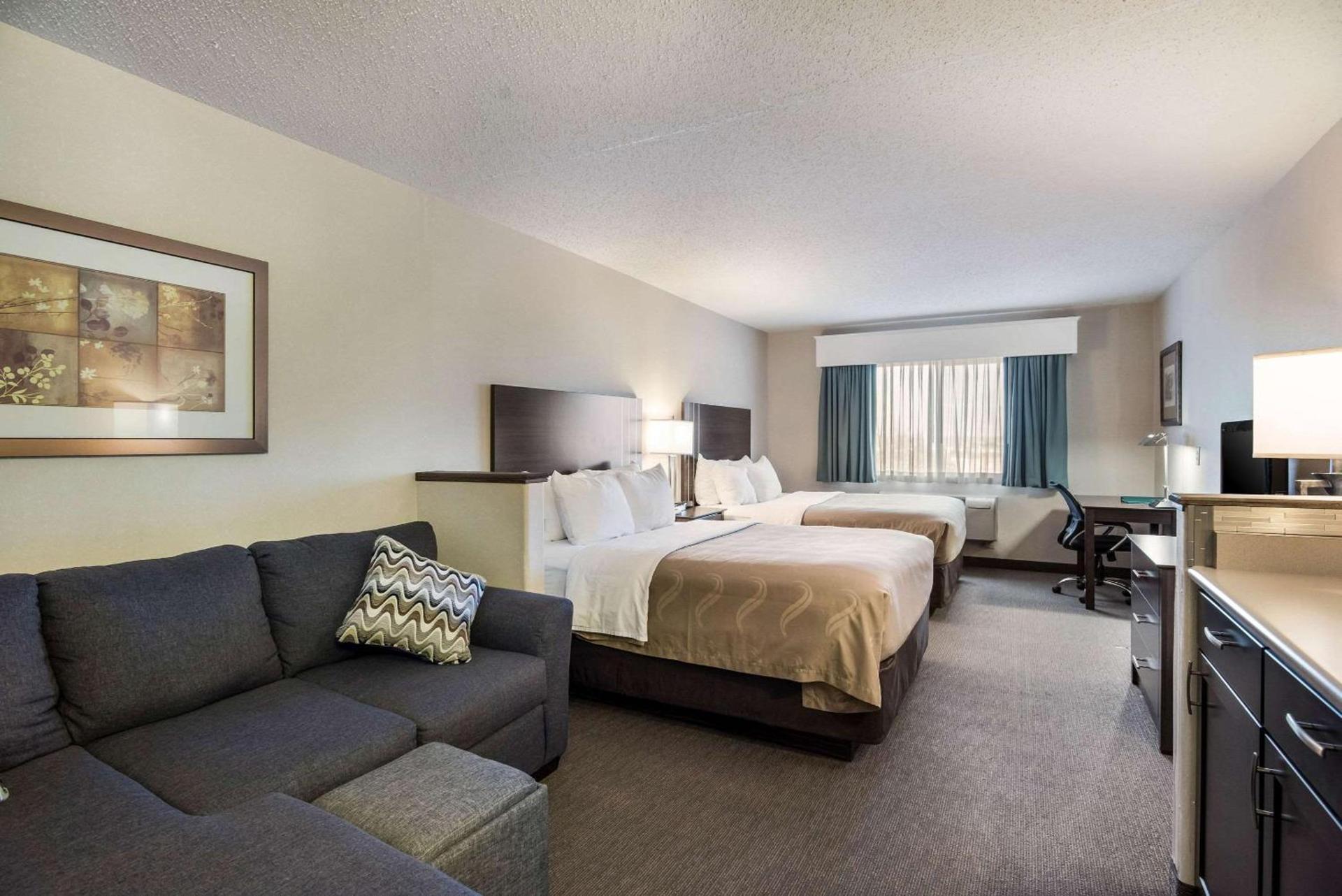 Quality Inn & Suites Pueblo West photo 14
