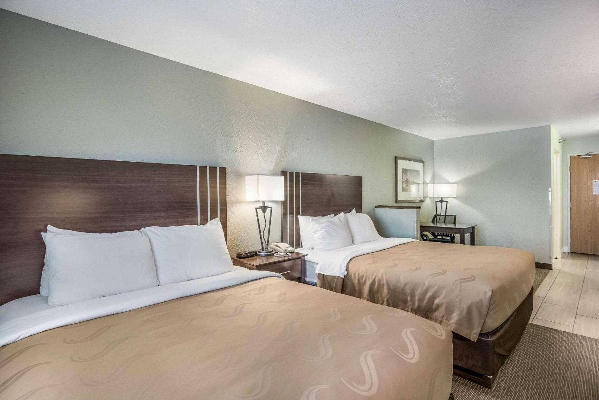 Quality Inn & Suites Pueblo West photo 31