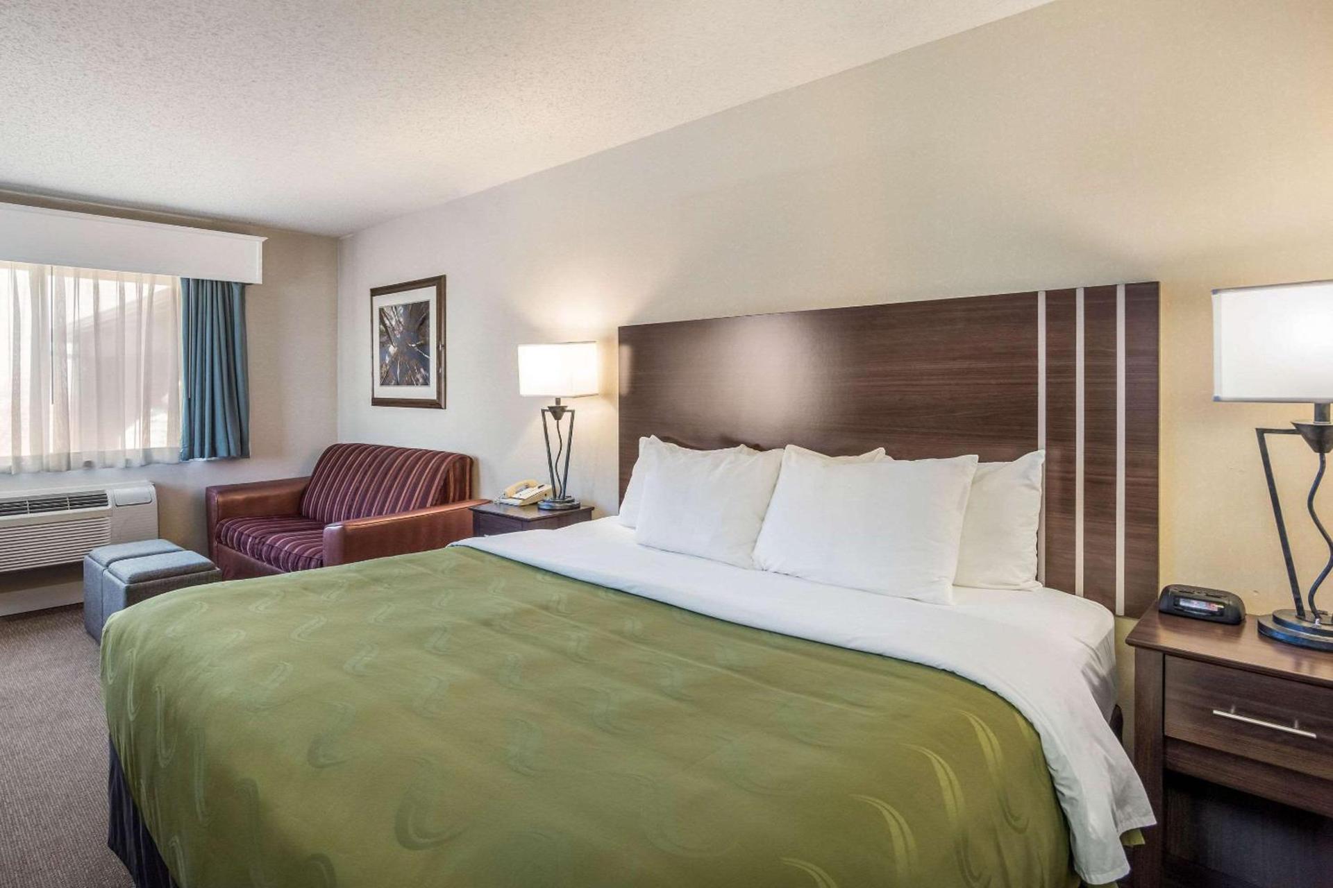Quality Inn & Suites Pueblo West photo 10