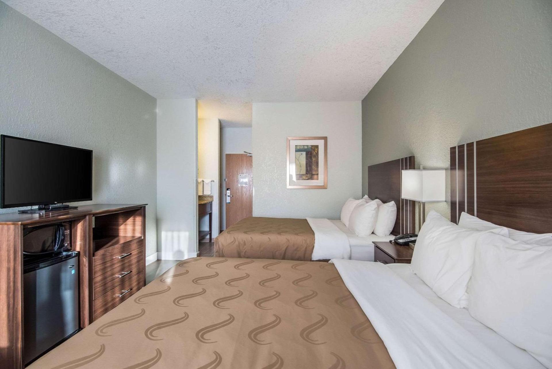 Quality Inn & Suites Pueblo West photo 19