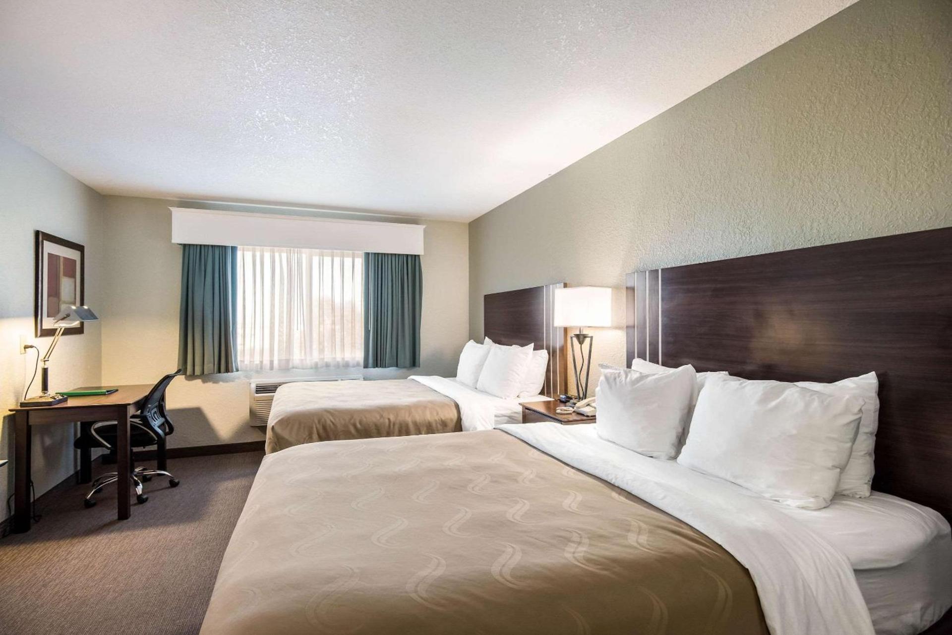 Quality Inn & Suites Pueblo West photo 29