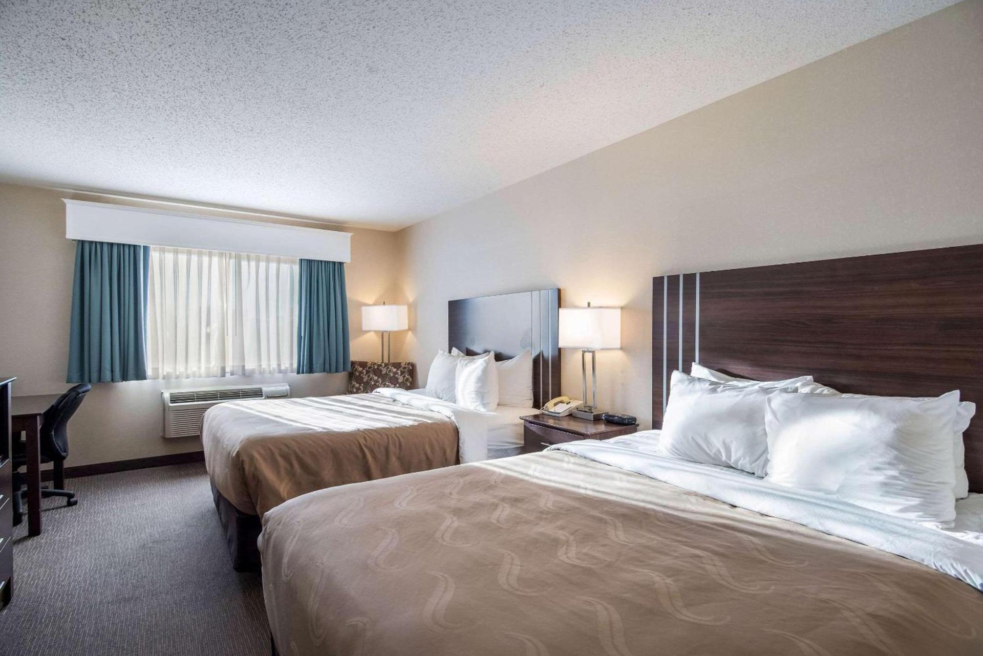 Quality Inn & Suites Pueblo West photo 11